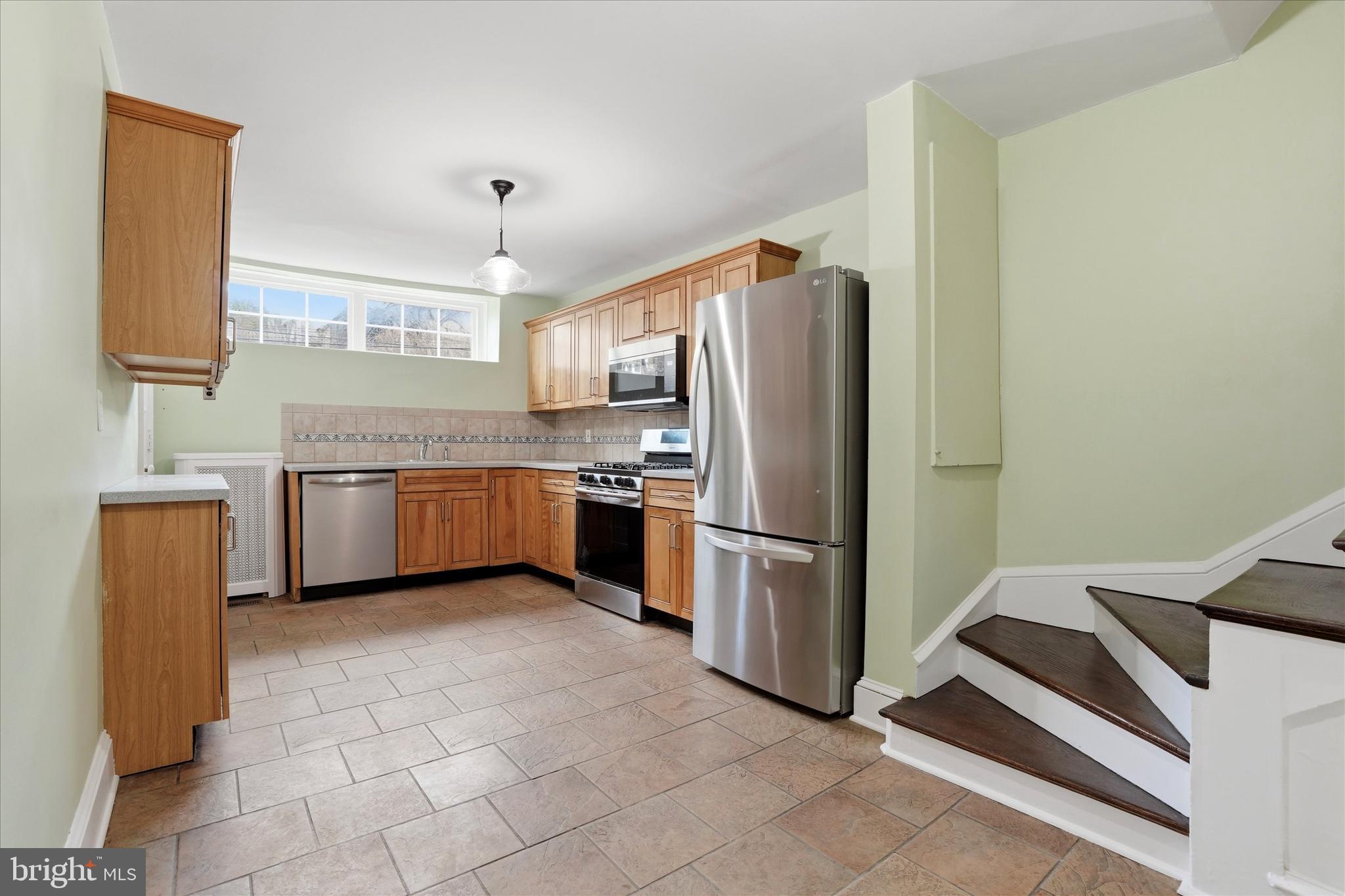 CHESTNUT HILL - Residential