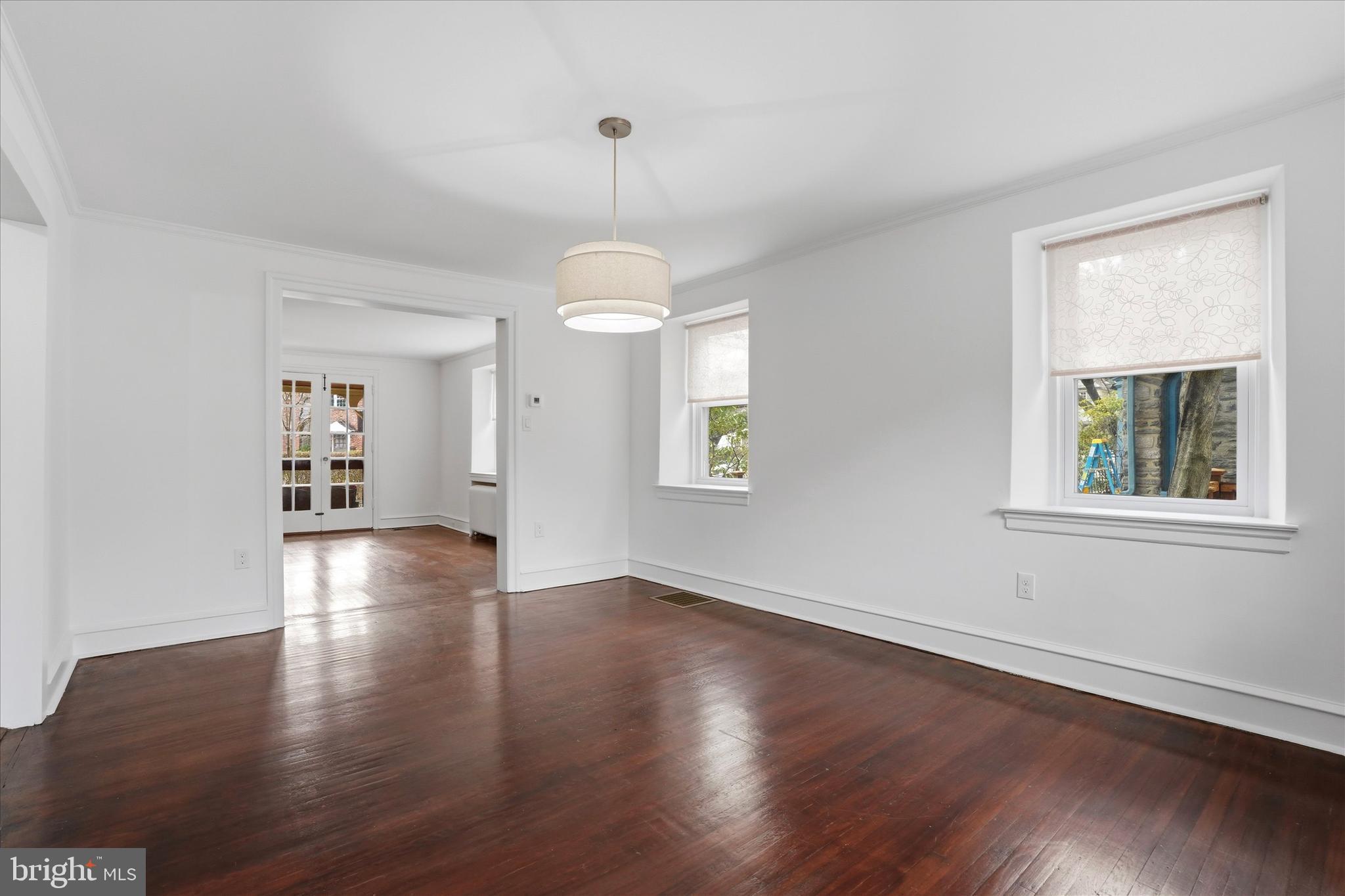 CHESTNUT HILL - Residential