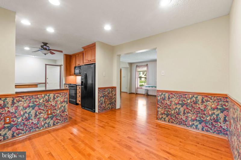 PARKVIEW TRAIL - Residential