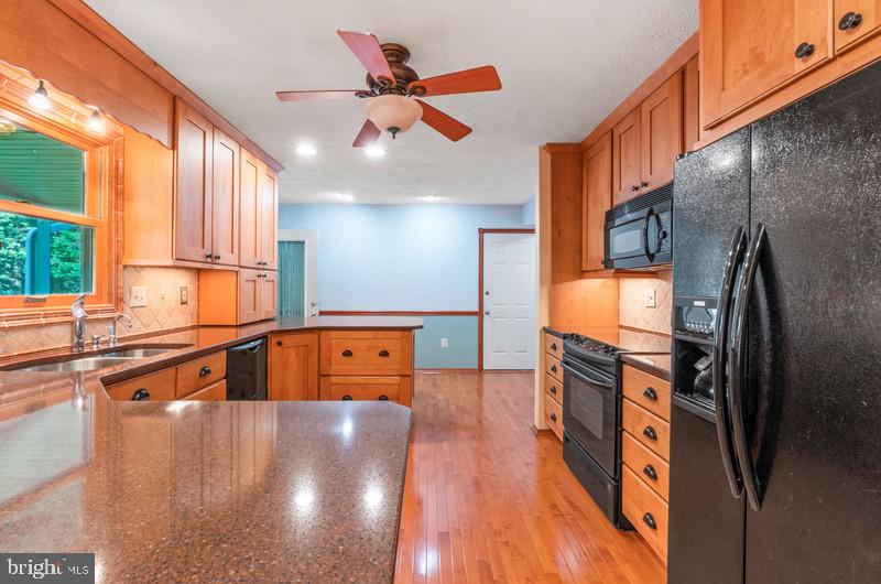 PARKVIEW TRAIL - Residential