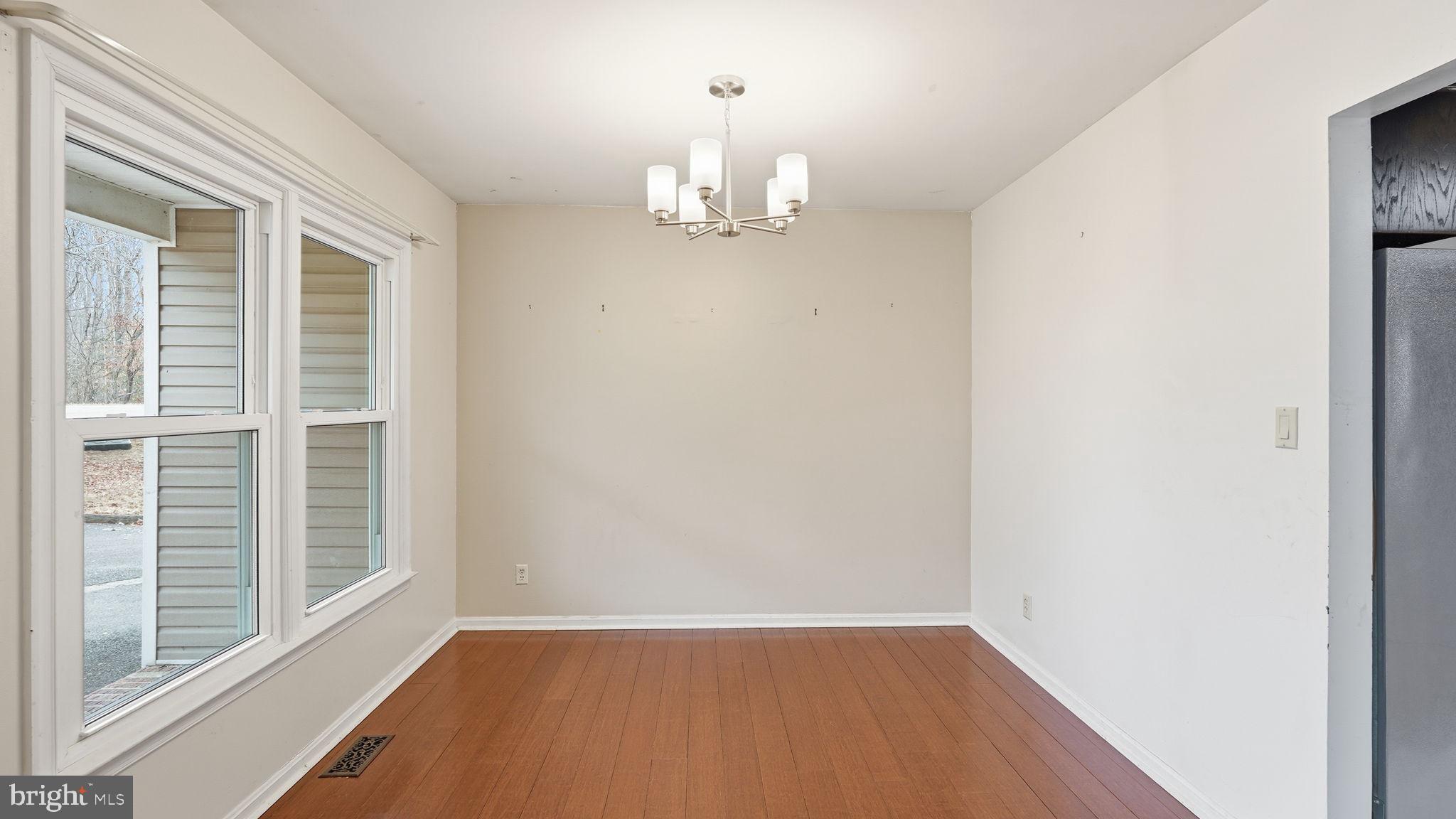 SHADOW WOODS - Residential