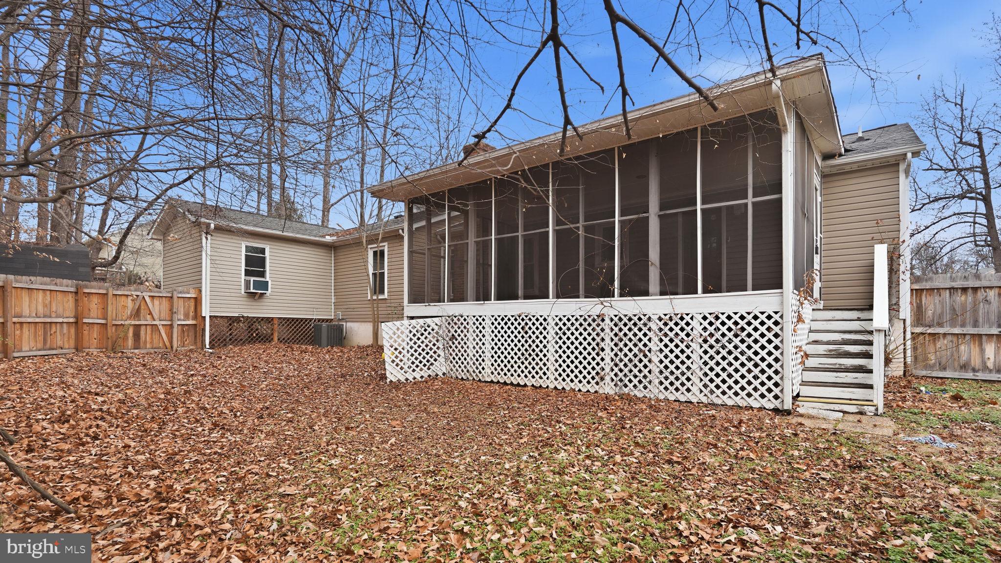 SHADOW WOODS - Residential