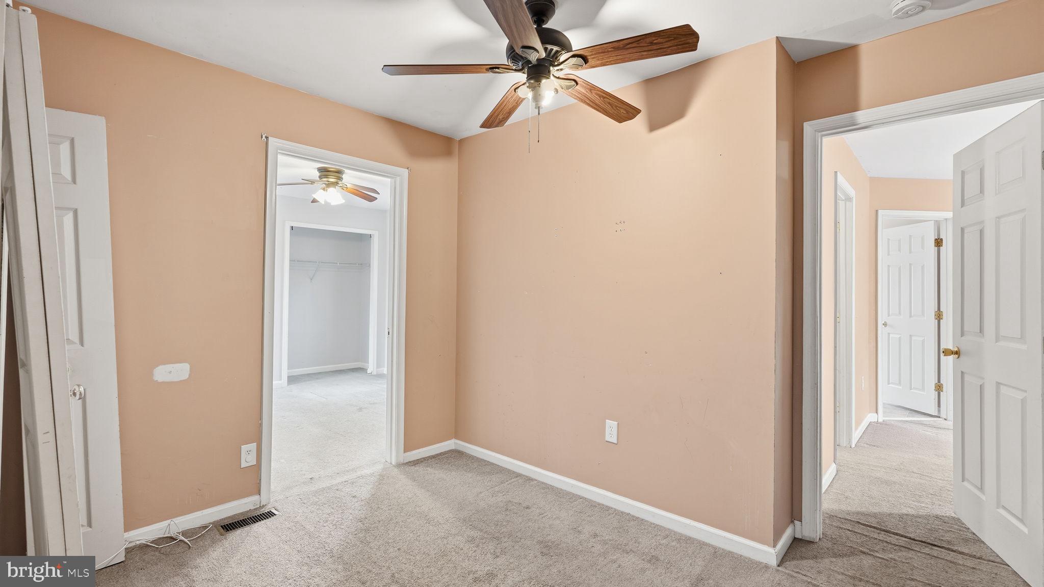 SHADOW WOODS - Residential