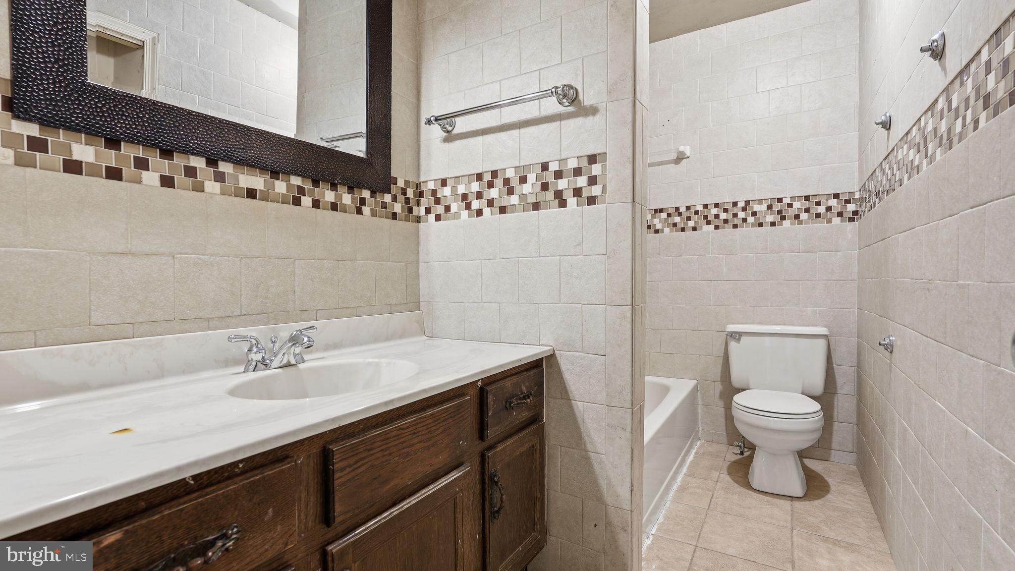 SHADOW WOODS - Residential