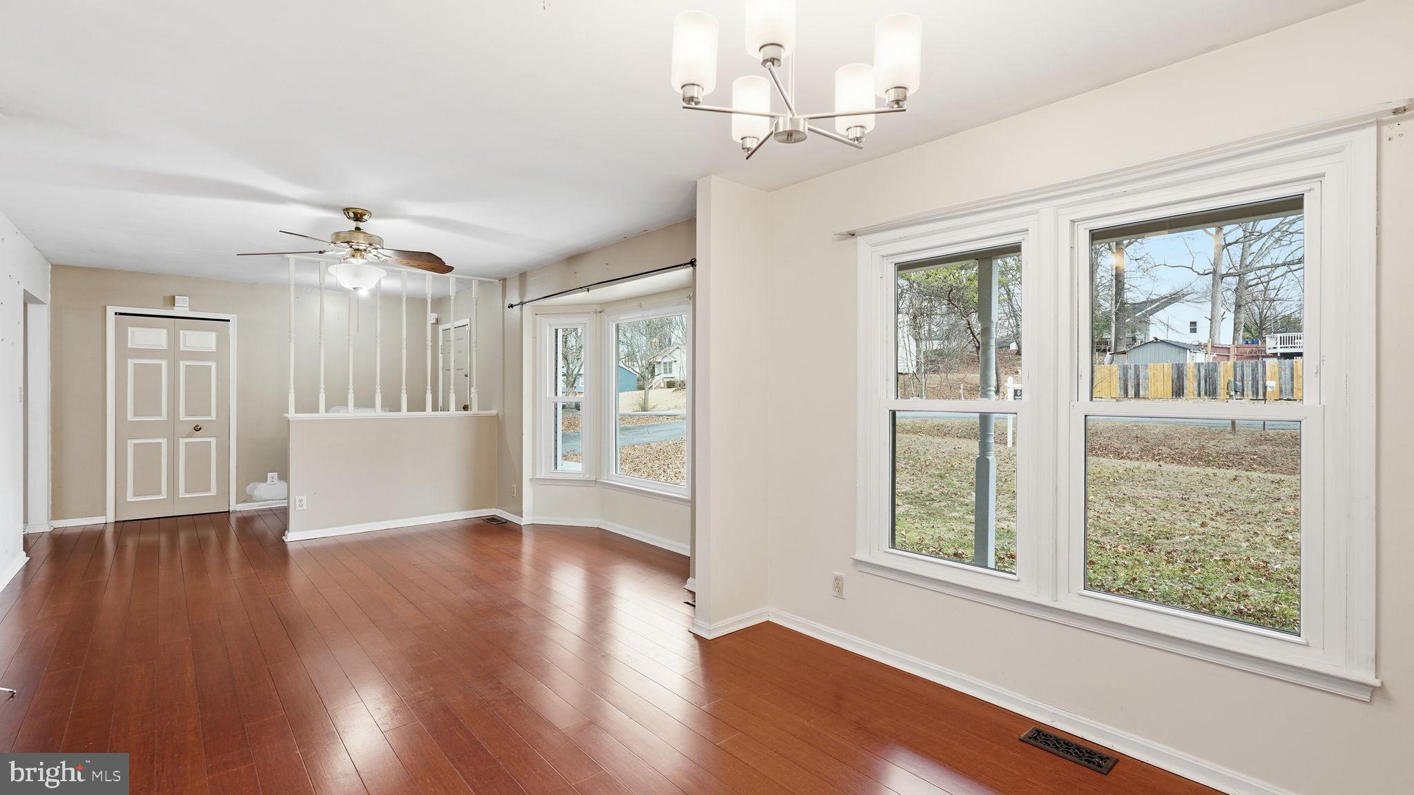 SHADOW WOODS - Residential