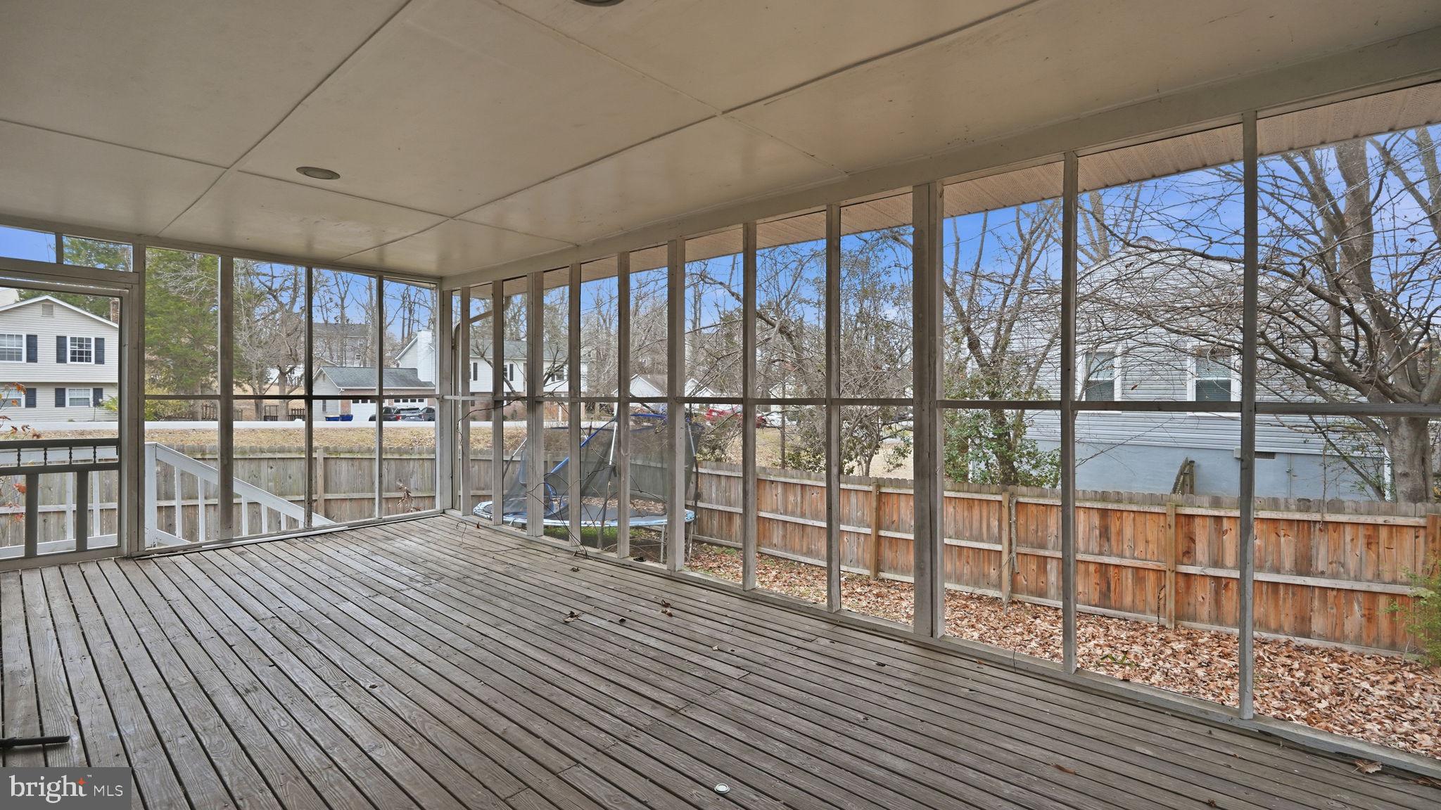 SHADOW WOODS - Residential