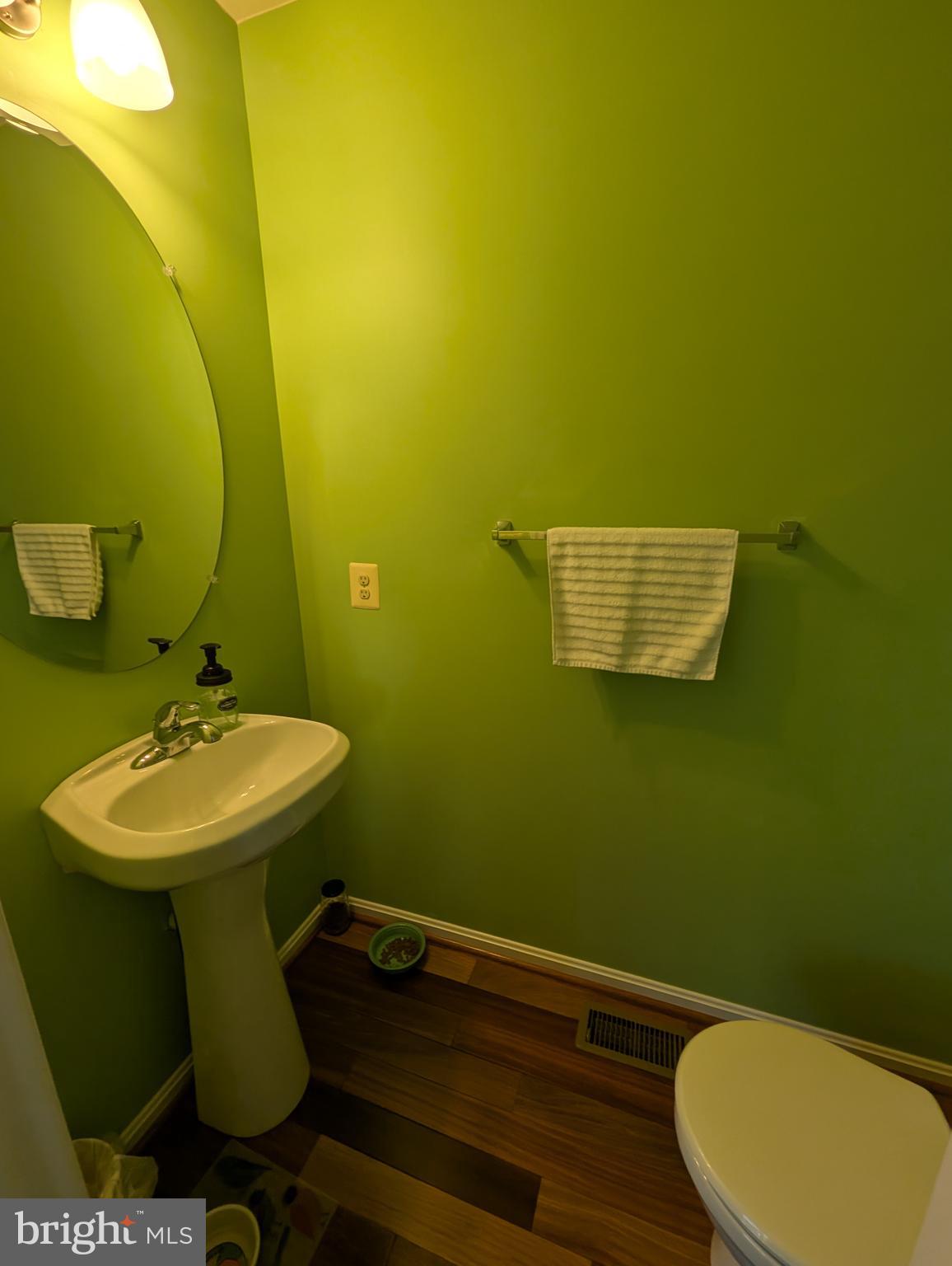 2308 QUILTING BEE ROAD