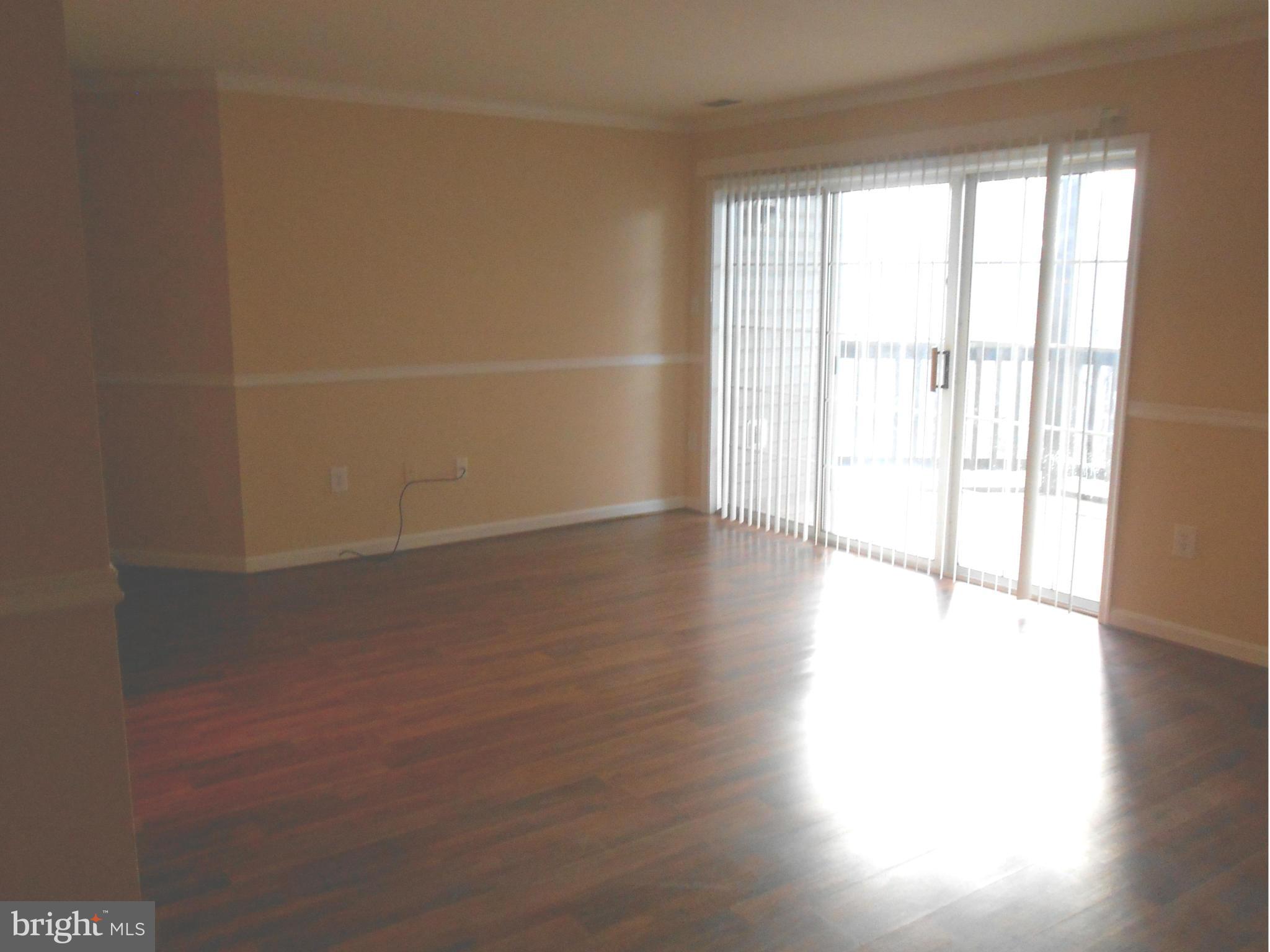 LAKESIDE - Residential Lease