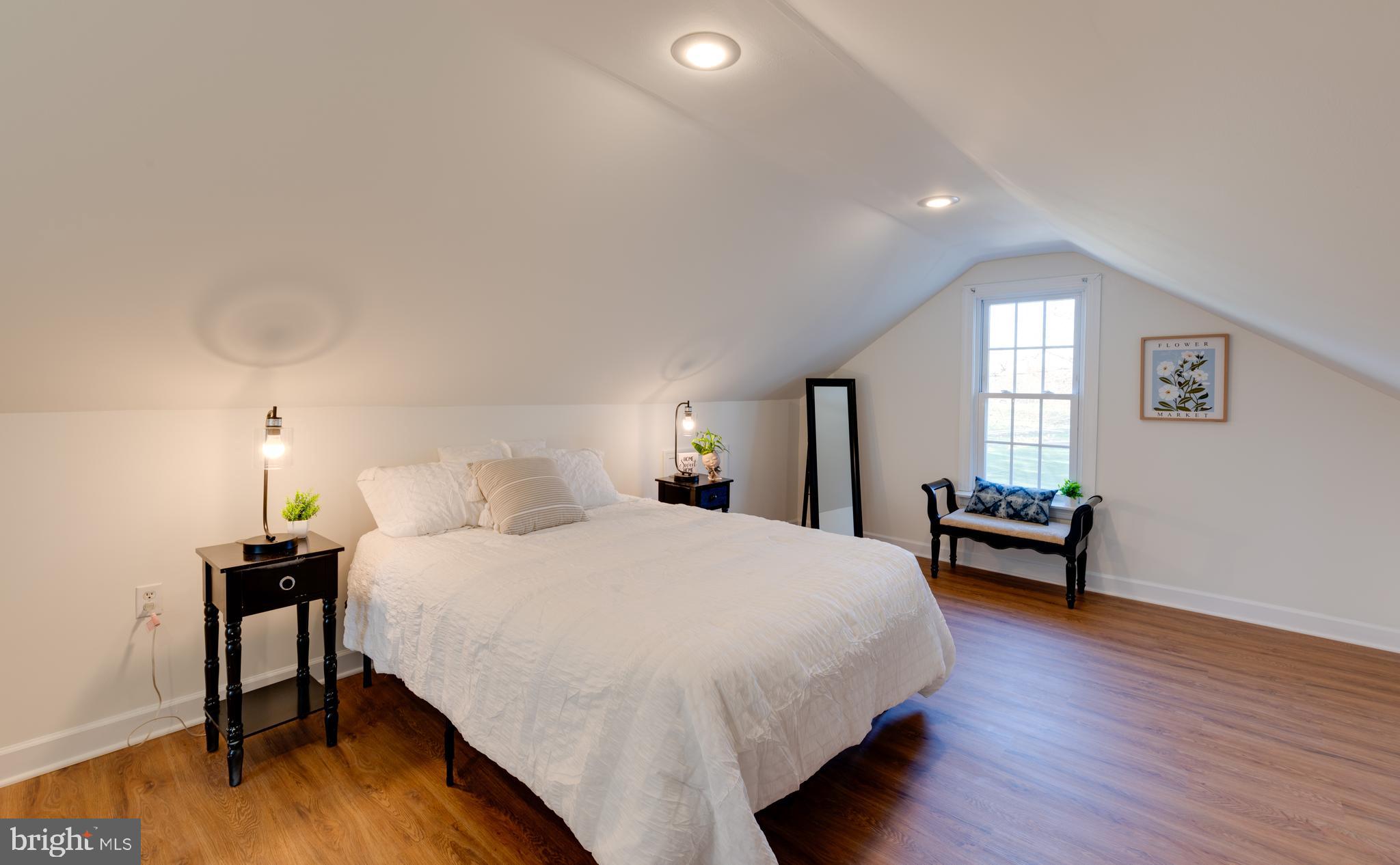 WOODLAWN - Residential