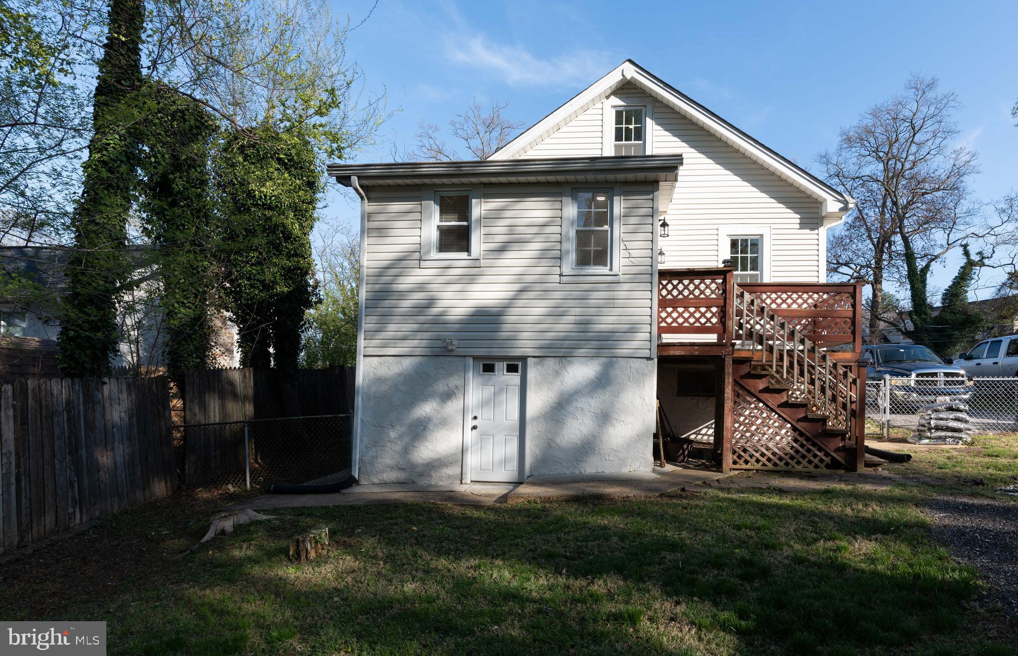 WOODLAWN - Residential