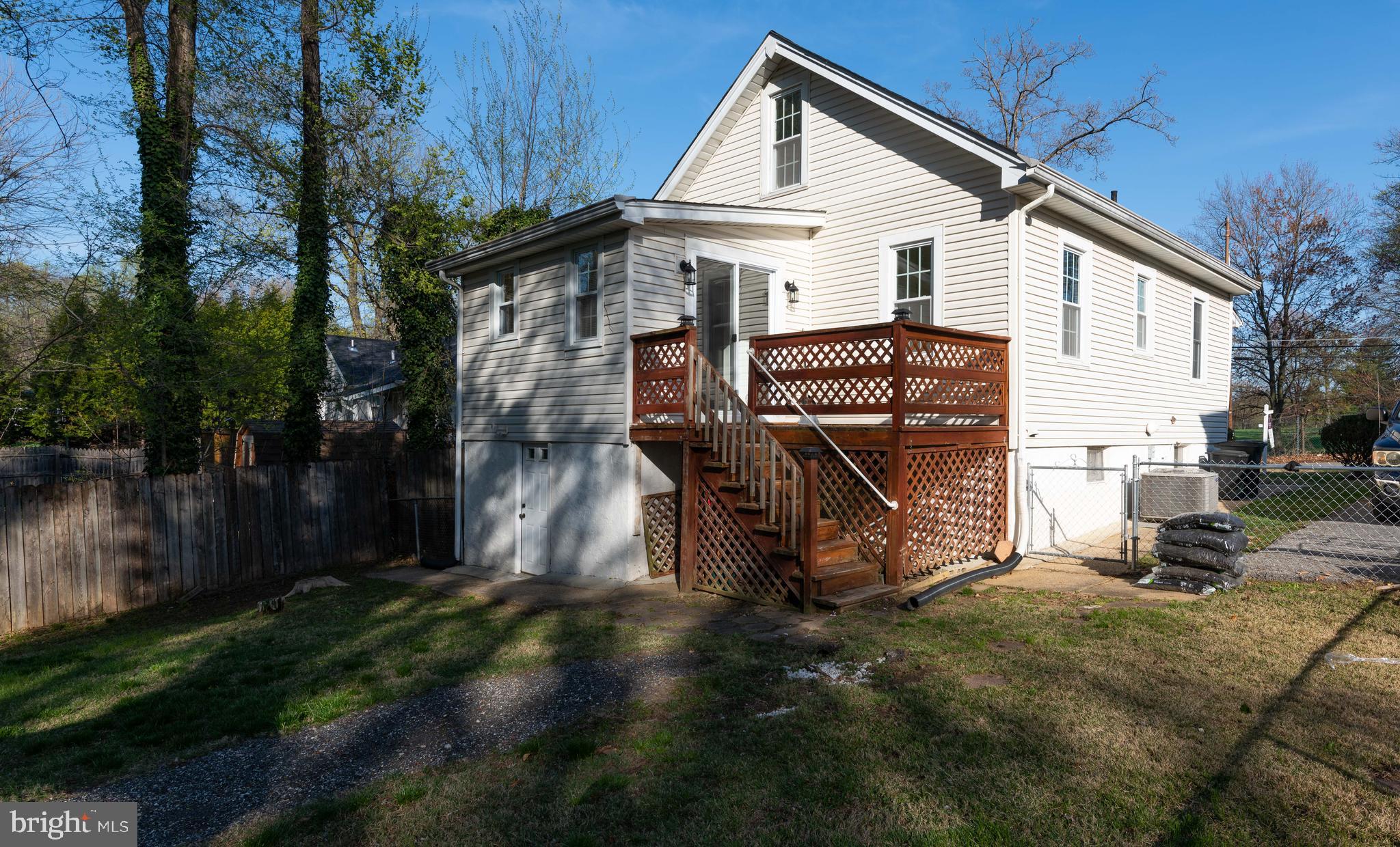 WOODLAWN - Residential