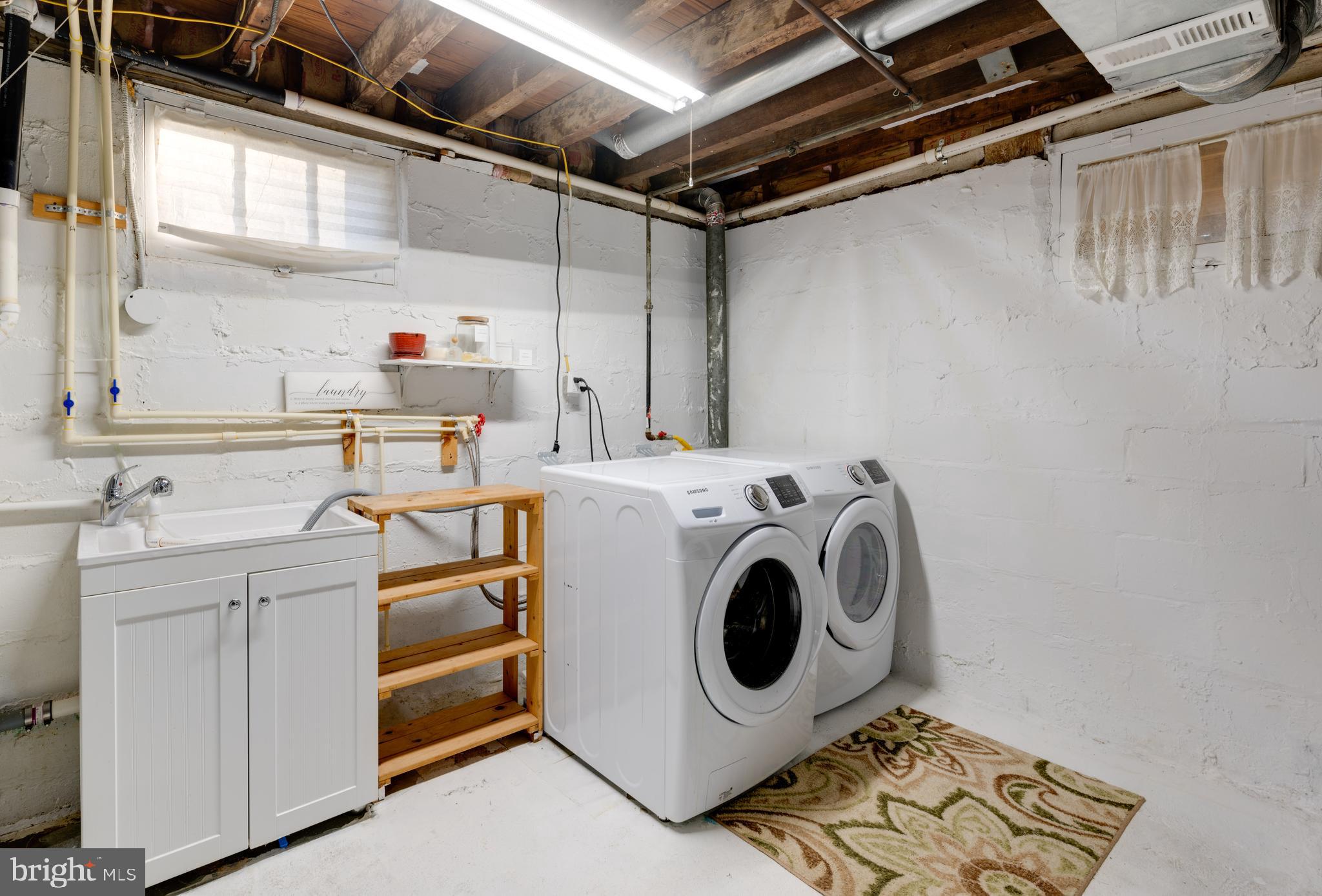 WOODLAWN - Residential