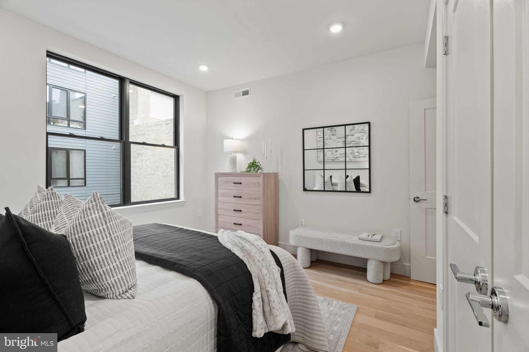 OLD CITY - Residential