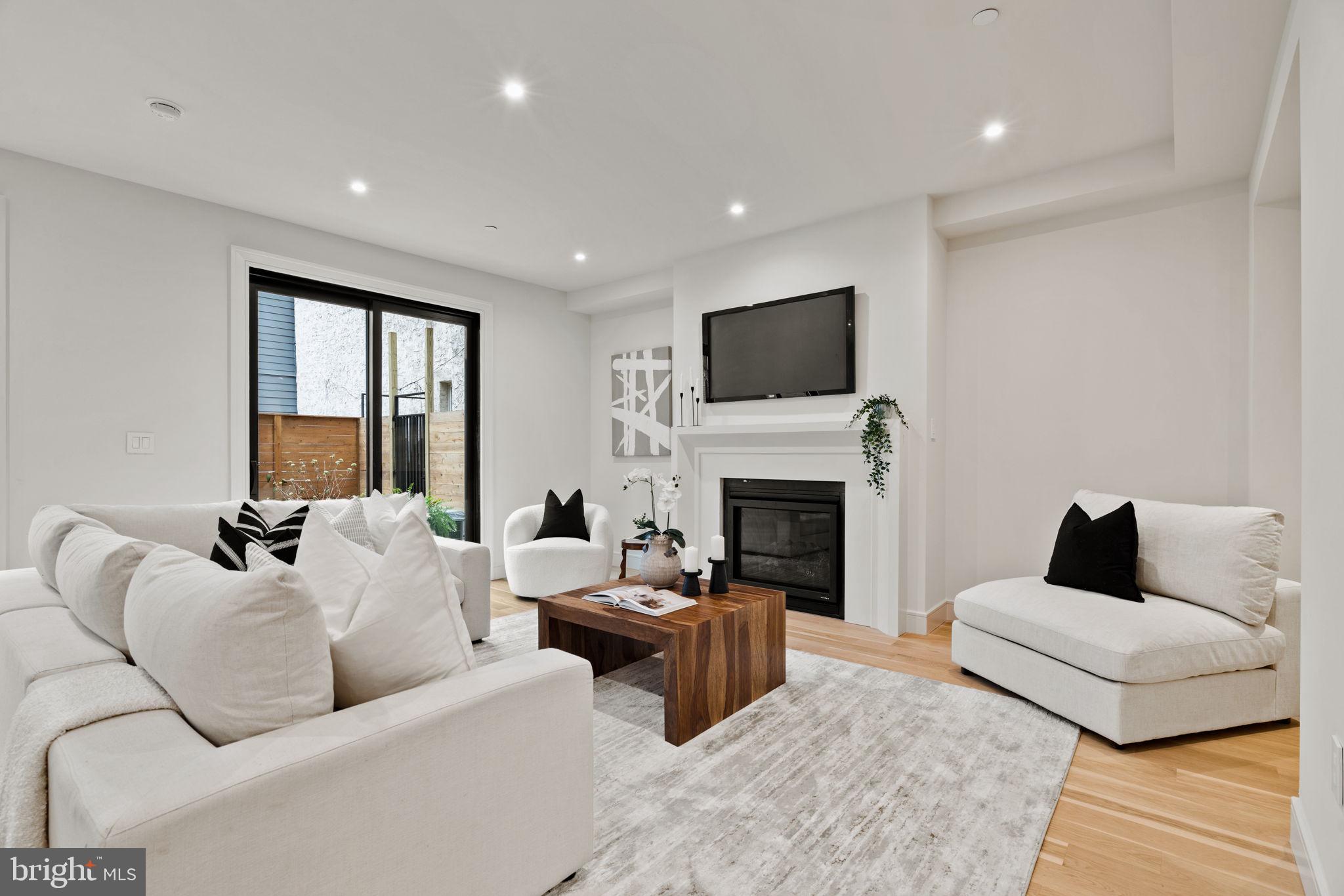 OLD CITY - Residential