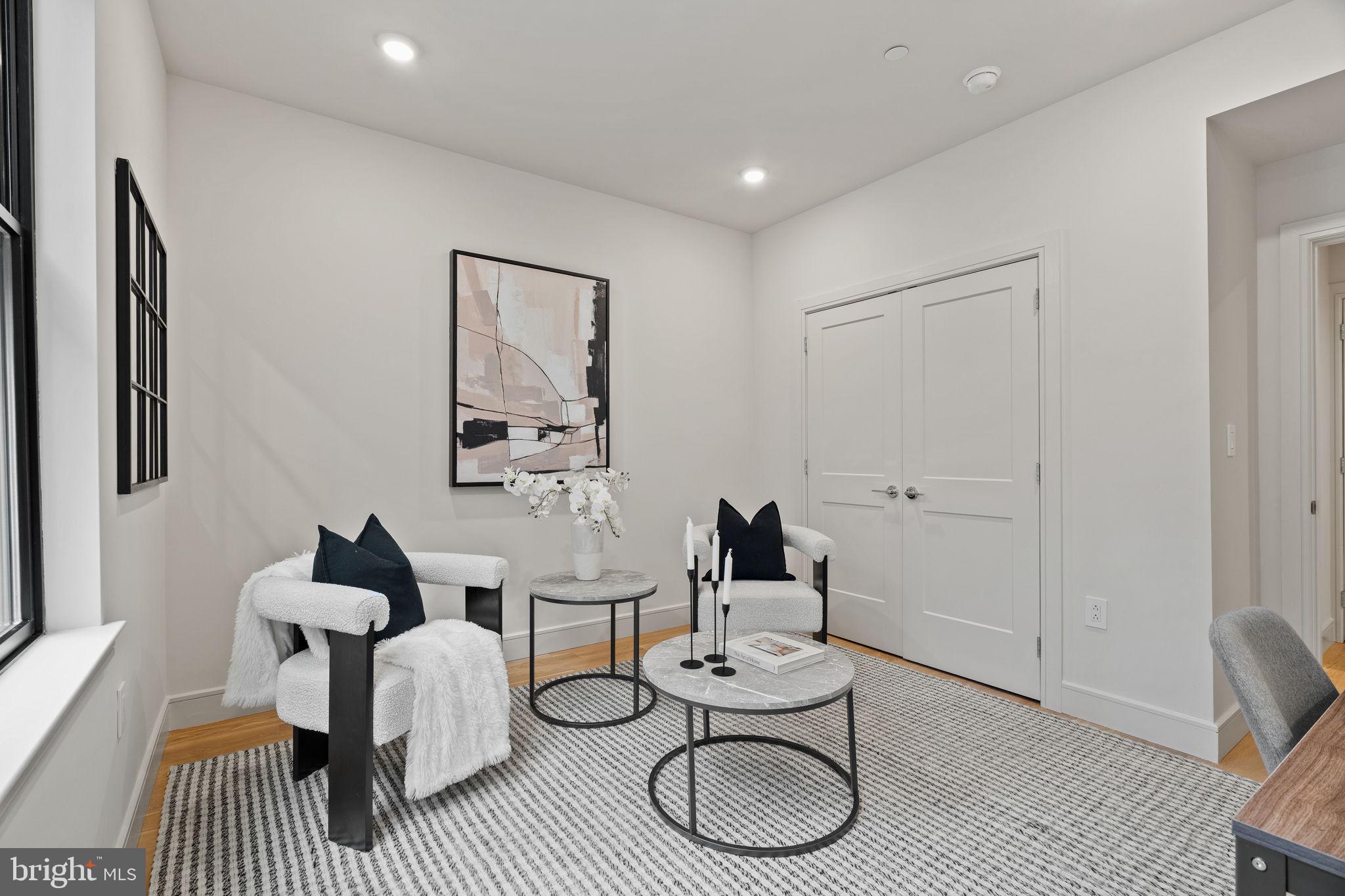 OLD CITY - Residential