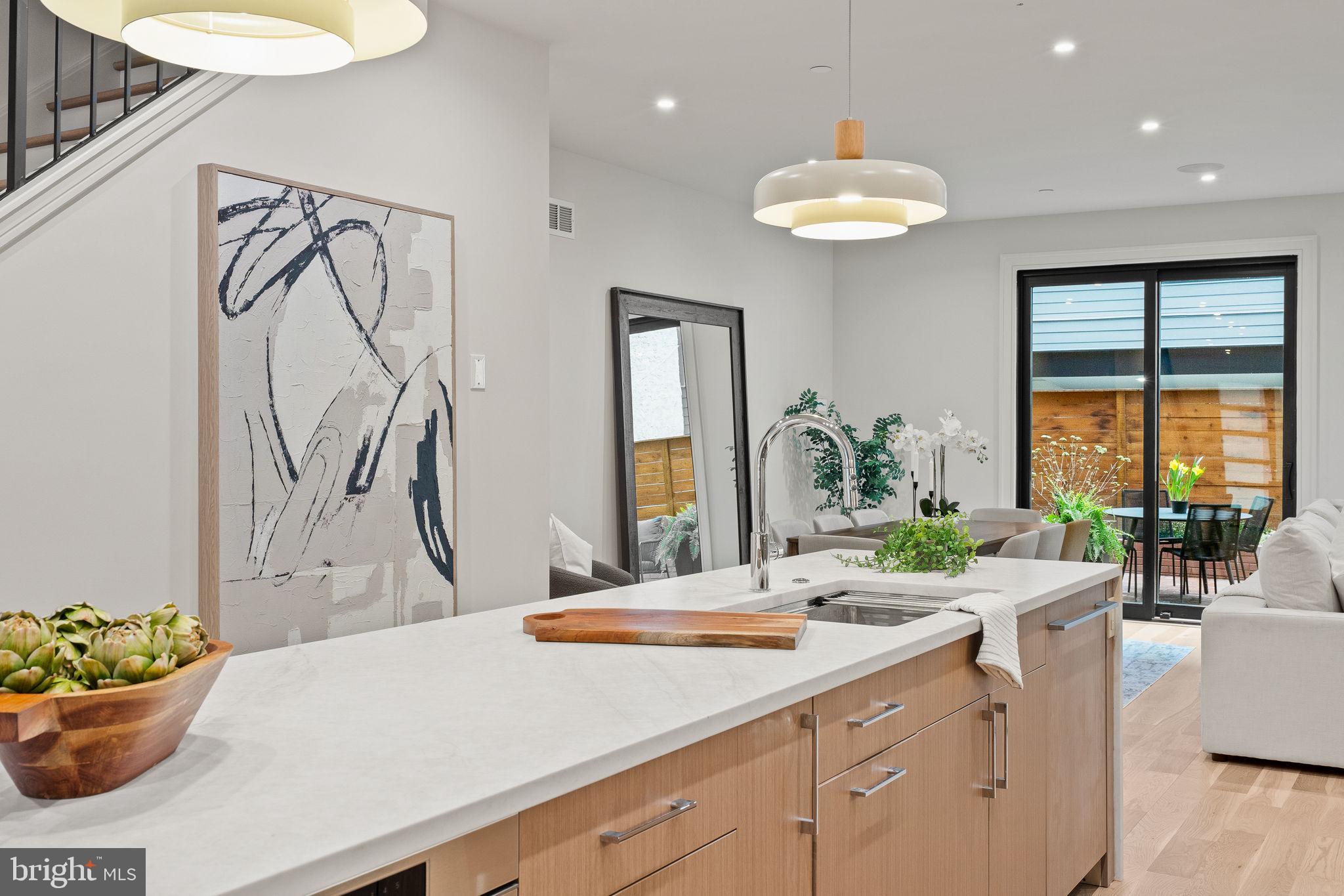 OLD CITY - Residential