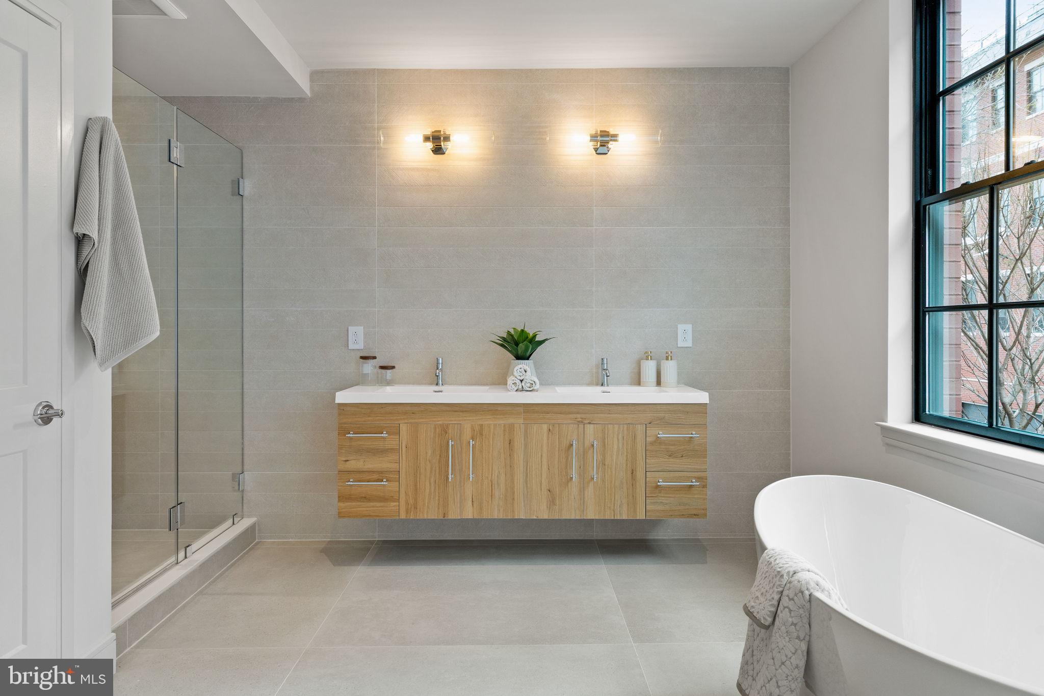 OLD CITY - Residential