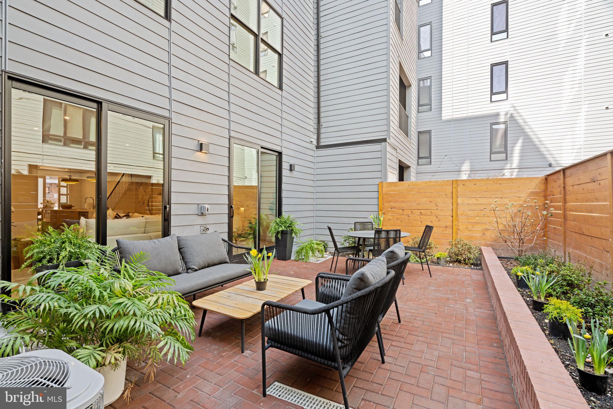 OLD CITY - Residential