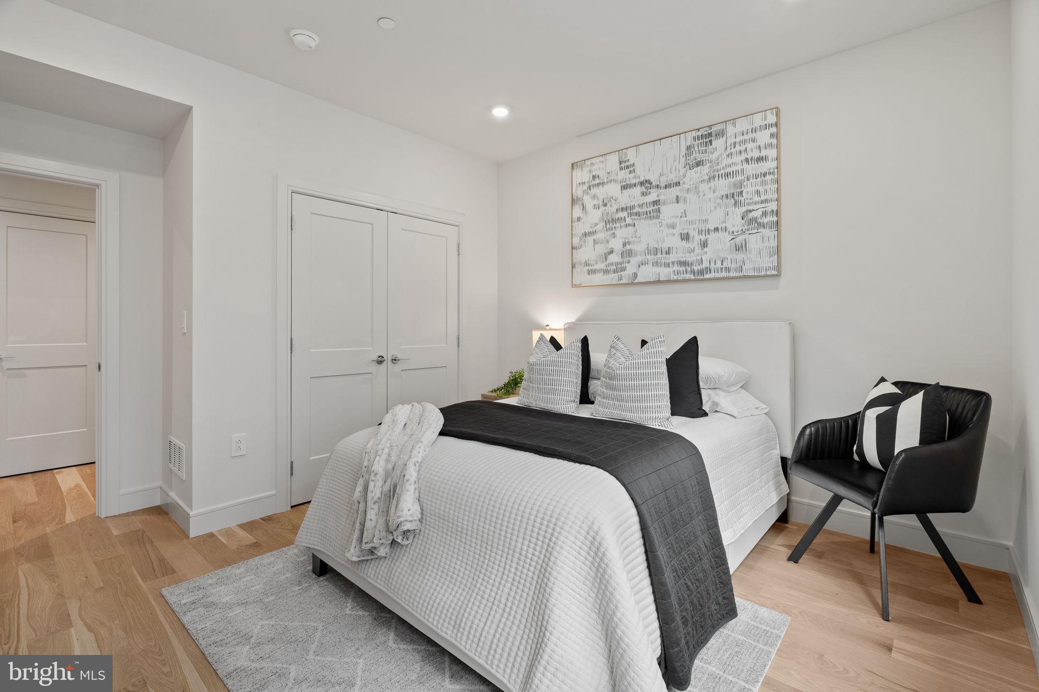 OLD CITY - Residential