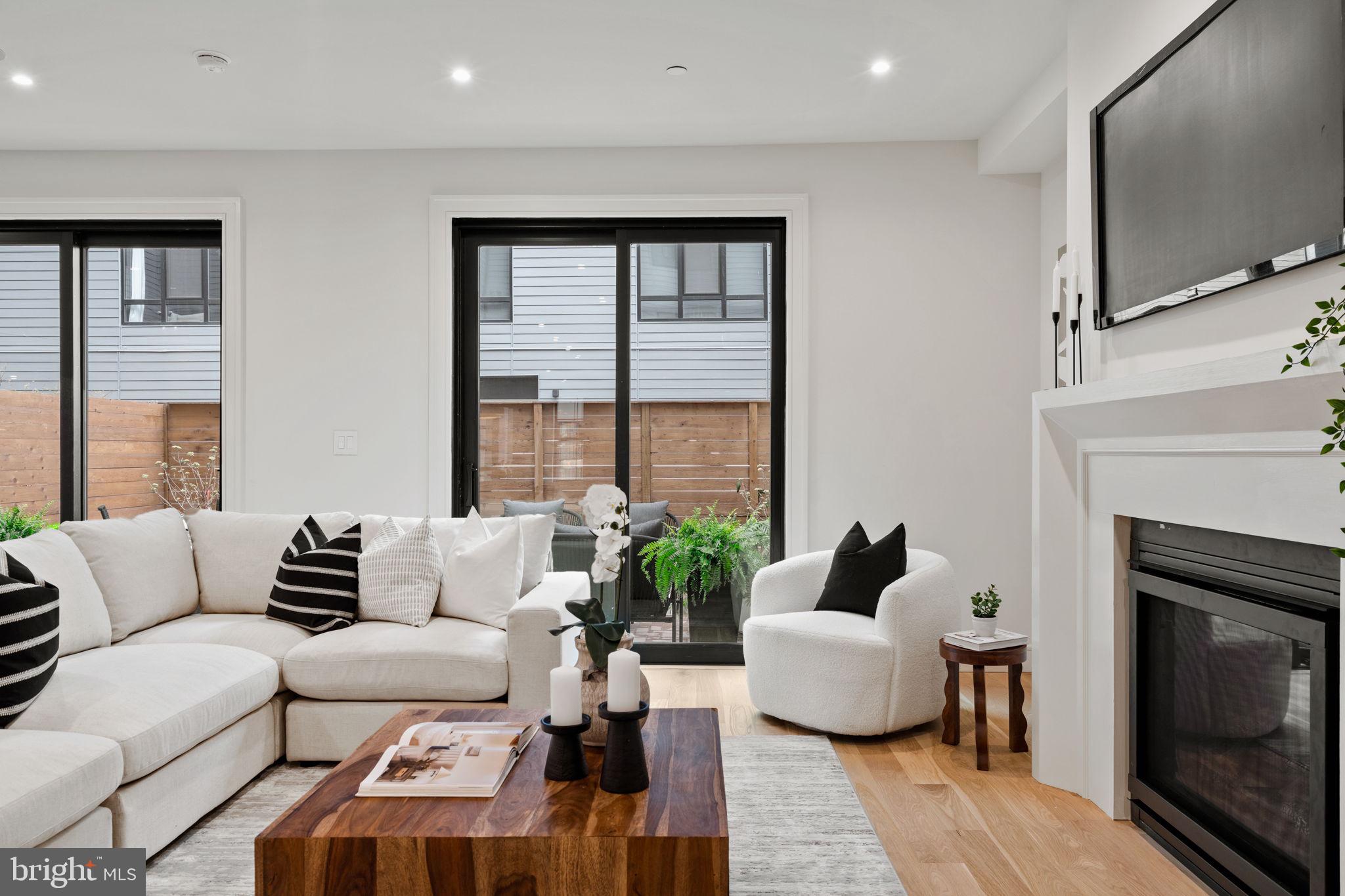 OLD CITY - Residential