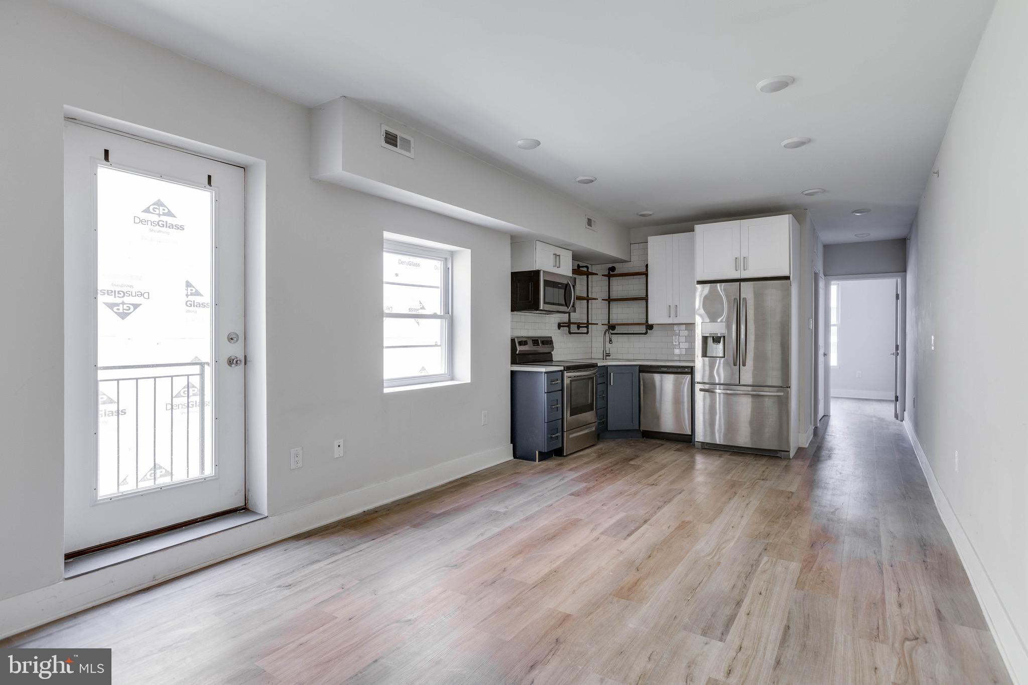 Welcome to this beautiful new construction 1 bedroom unit! This home features a spacious and open floor plan with Hardwood floors throughout. The kitchen featuures modern stainless steel appliances, quartz countertops with ample cabinetry. Large rooms with lots of natural light, central A/C and heating, as well as a washer & dryer for convenience. Schedule your tour today!
Tenants are responsible for the following utilities:
Water $50/mo flat fee (up to 2 people)
Electric (based on usage)
Gas (based on usage, if applicable)
Internet
Text the listing agent for a video tour!