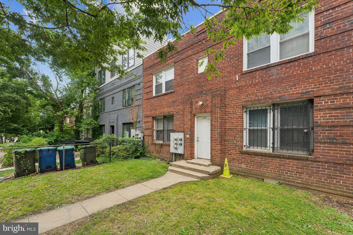 1707 H STREET NE