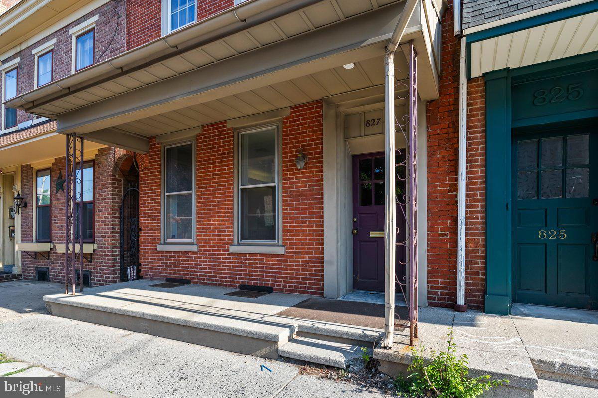 827 CHESTNUT STREET