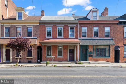 827 CHESTNUT STREET LEBANON PA 17042