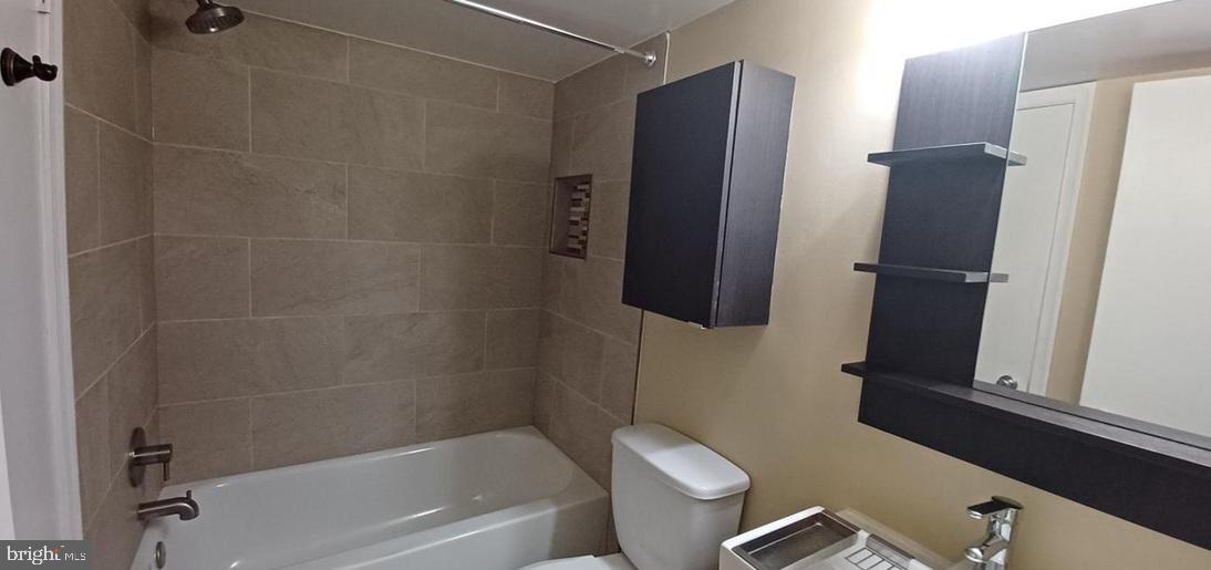 SECOND ANTIETAM - Residential Lease