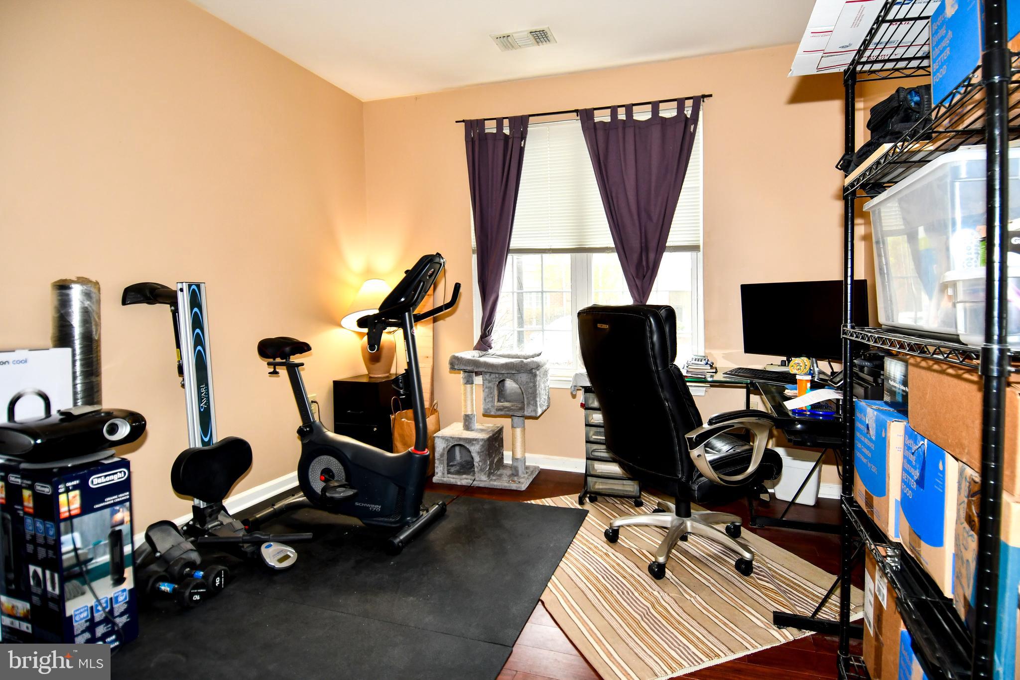 WORLDGATE CONDO - Residential