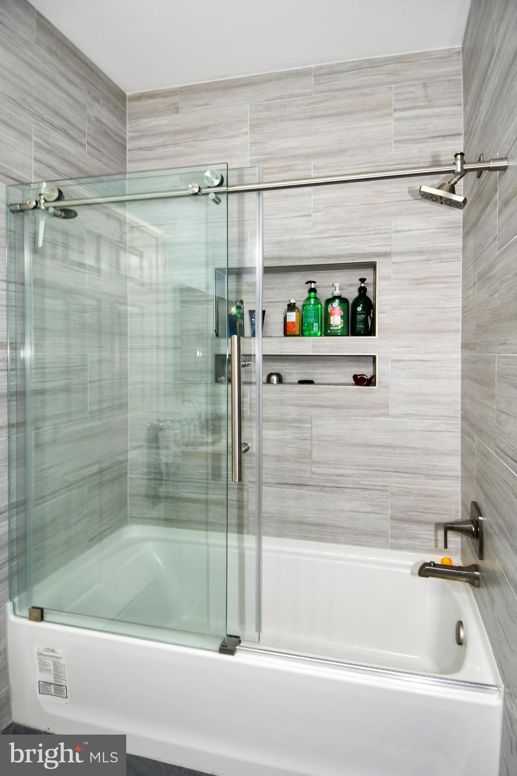 WORLDGATE CONDO - Residential