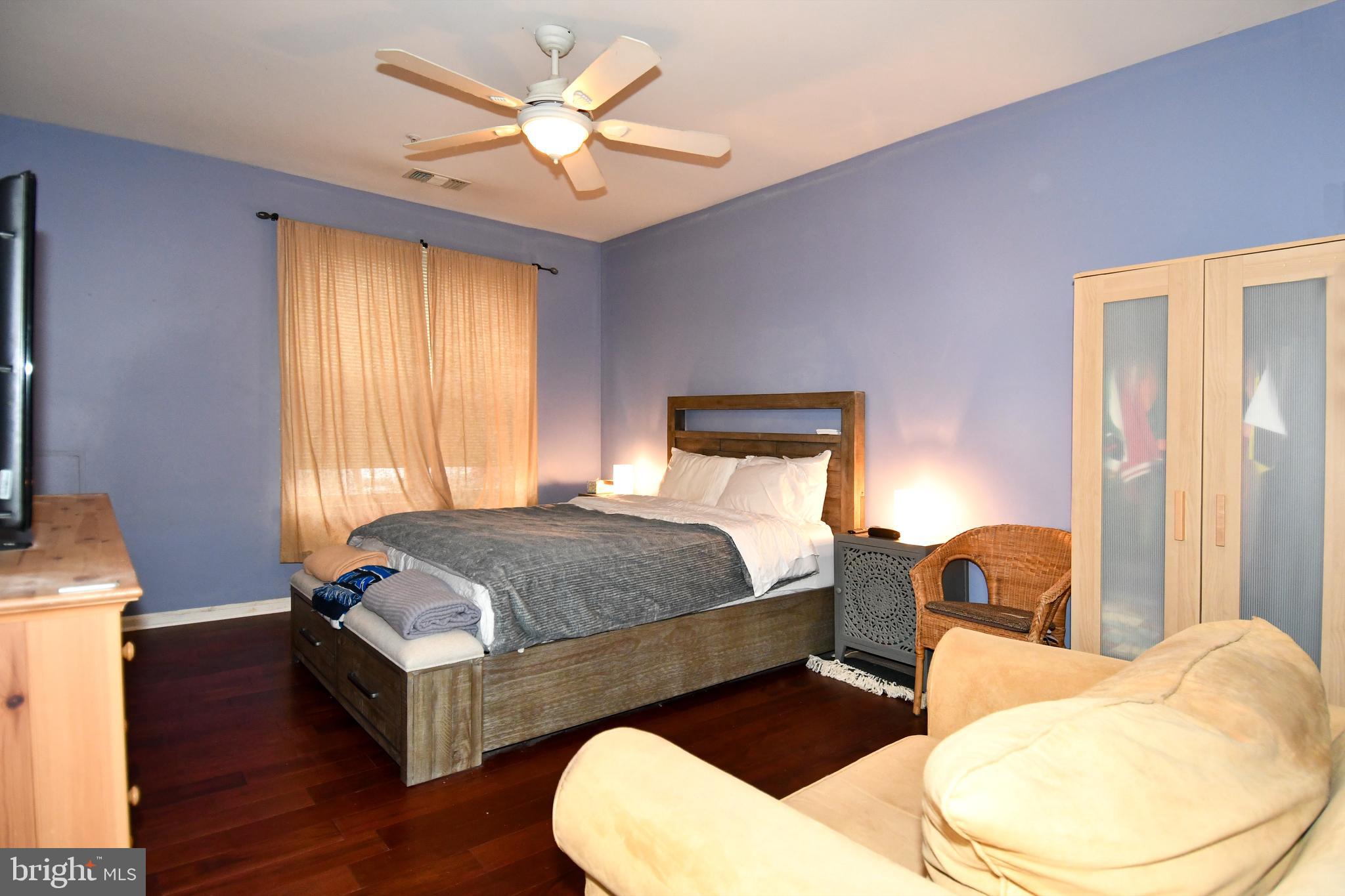 WORLDGATE CONDO - Residential