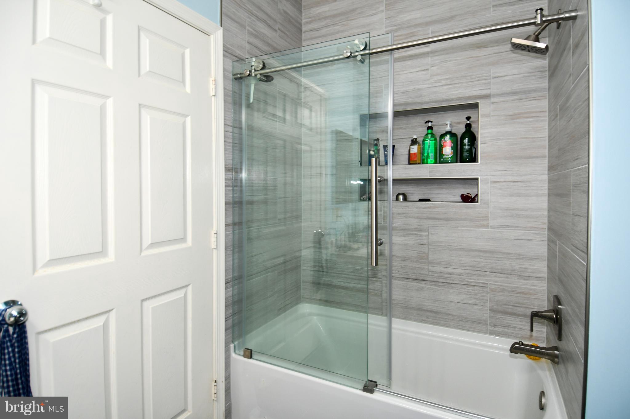 WORLDGATE CONDO - Residential