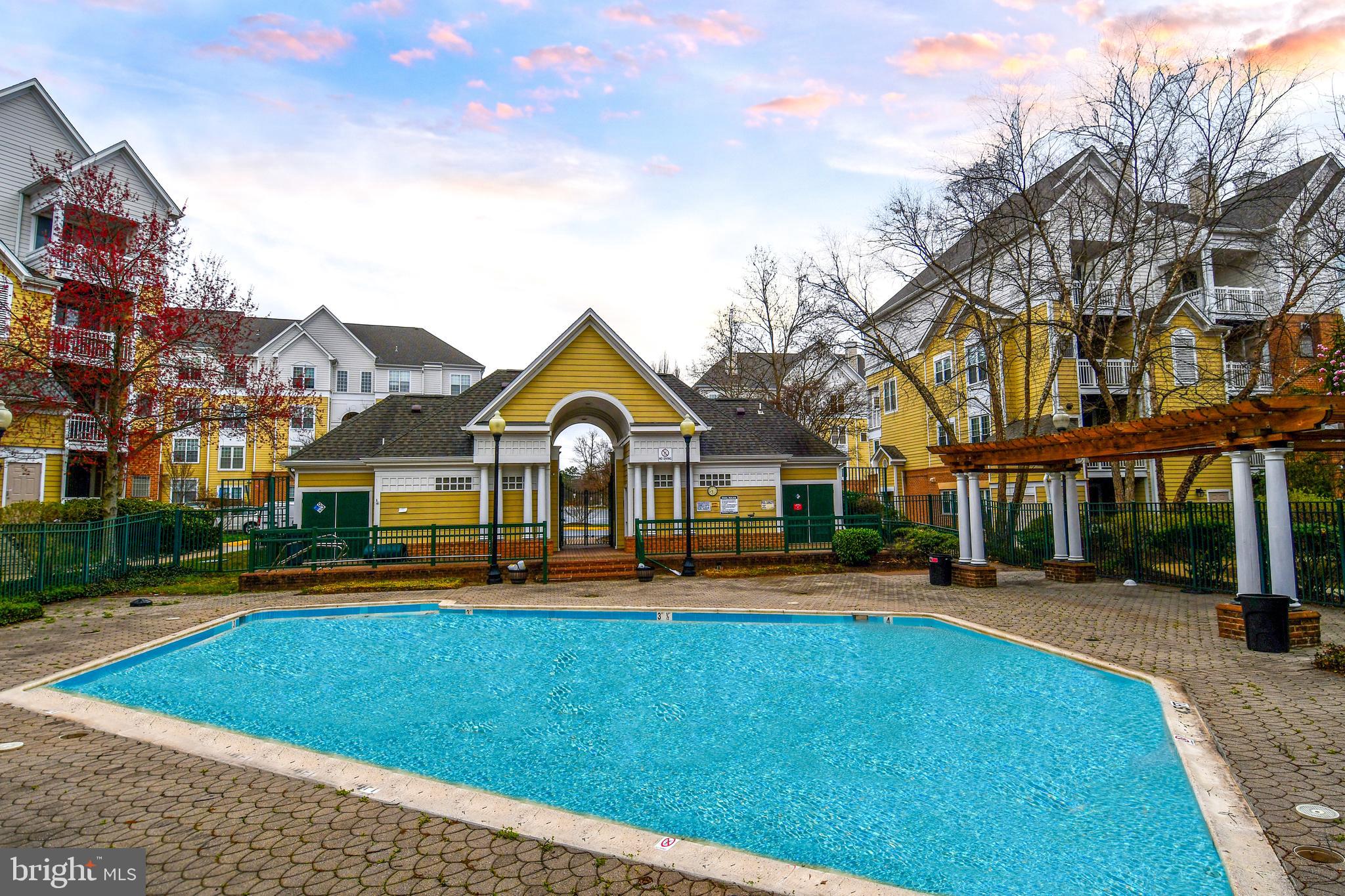 WORLDGATE CONDO - Residential