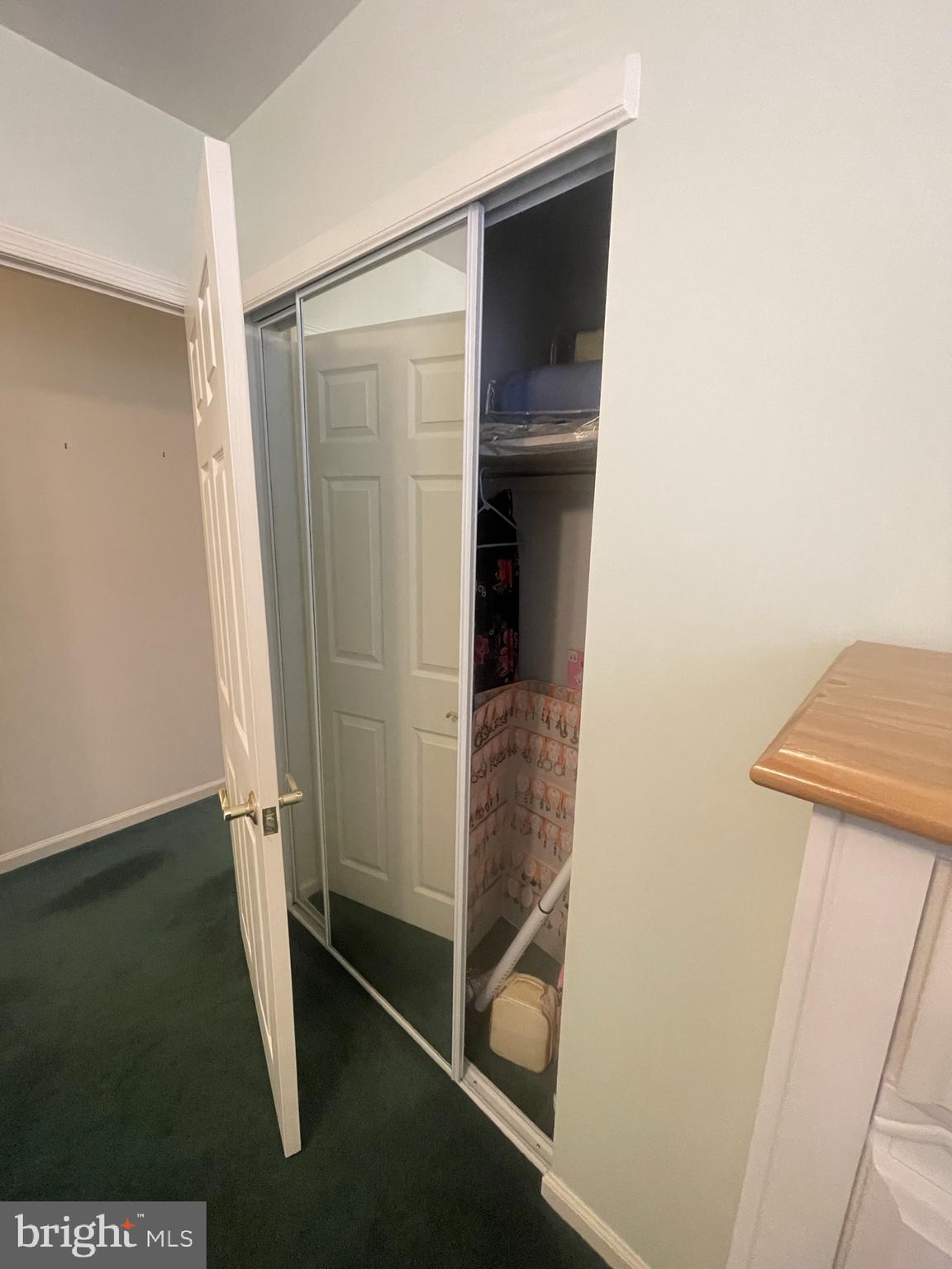 FOX CHASE - Residential