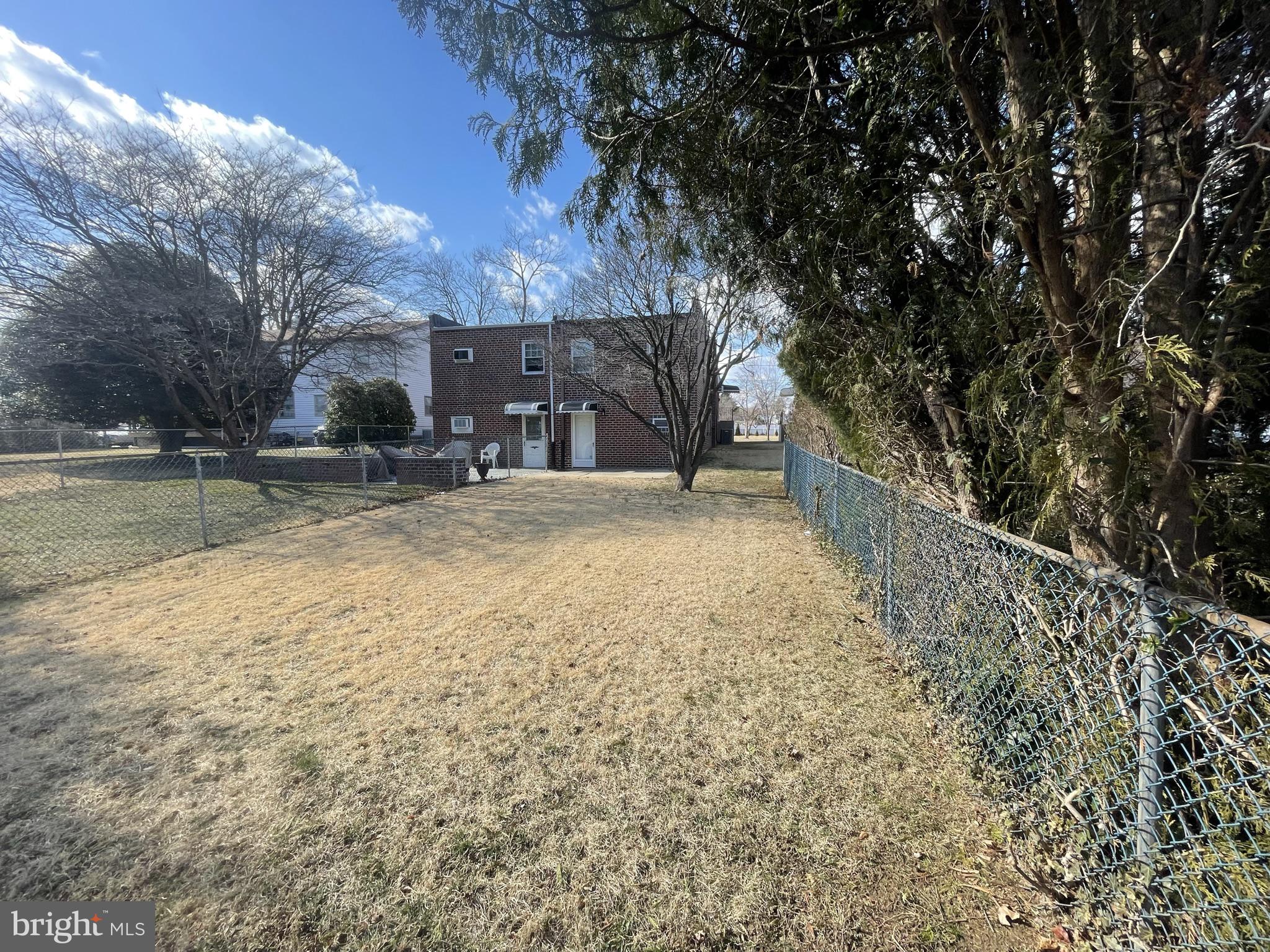 FOX CHASE - Residential