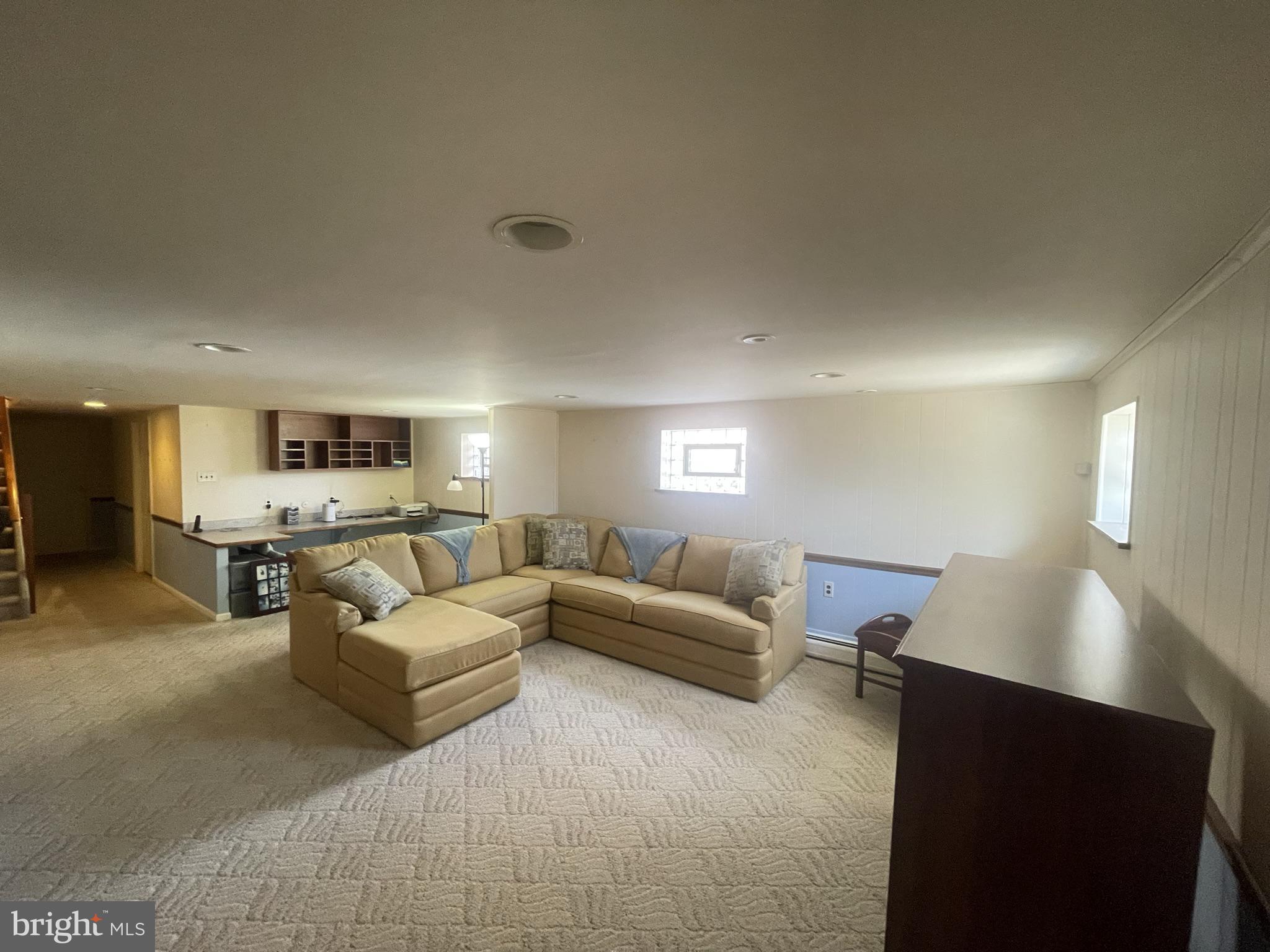 FOX CHASE - Residential