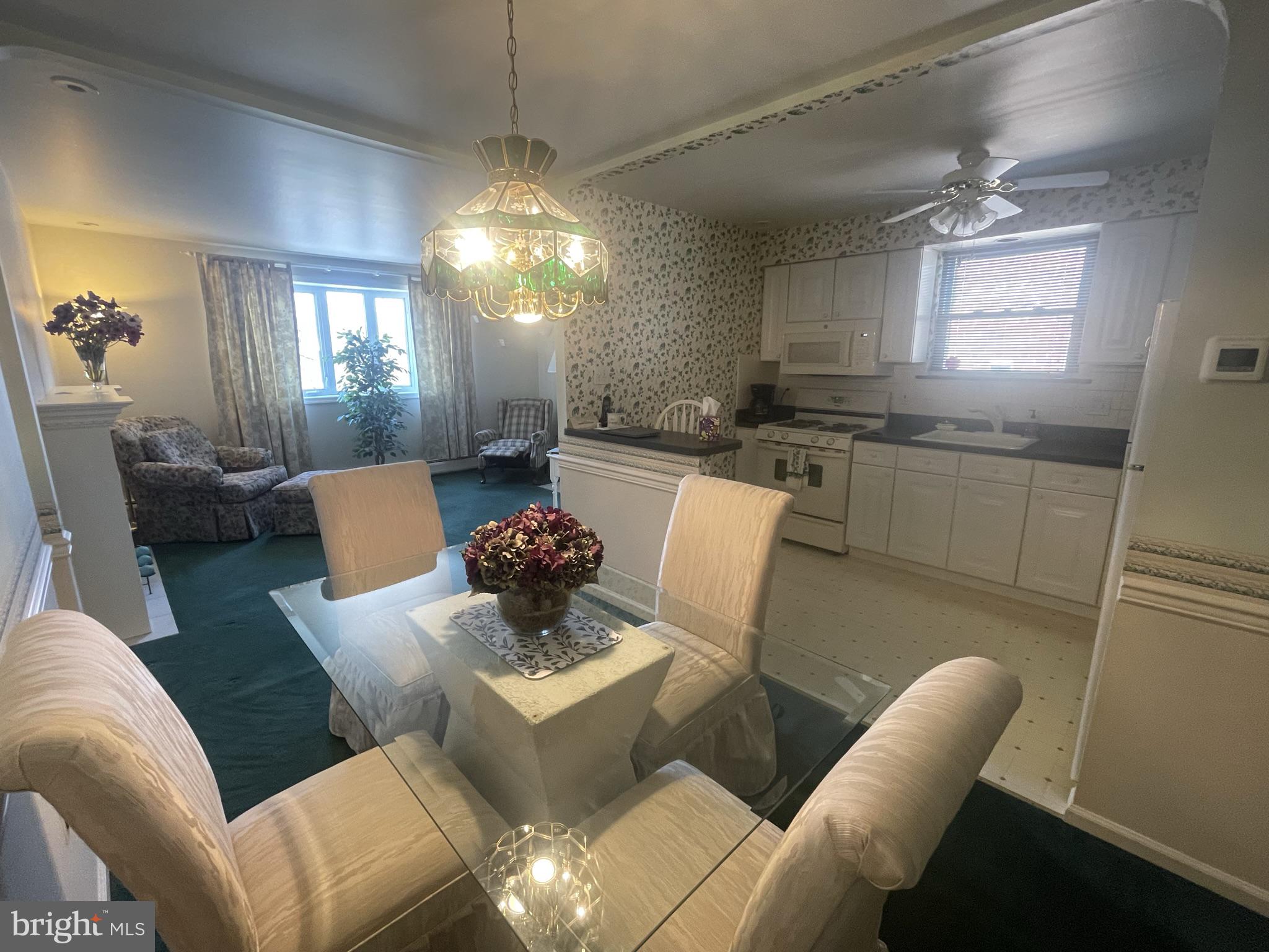 FOX CHASE - Residential