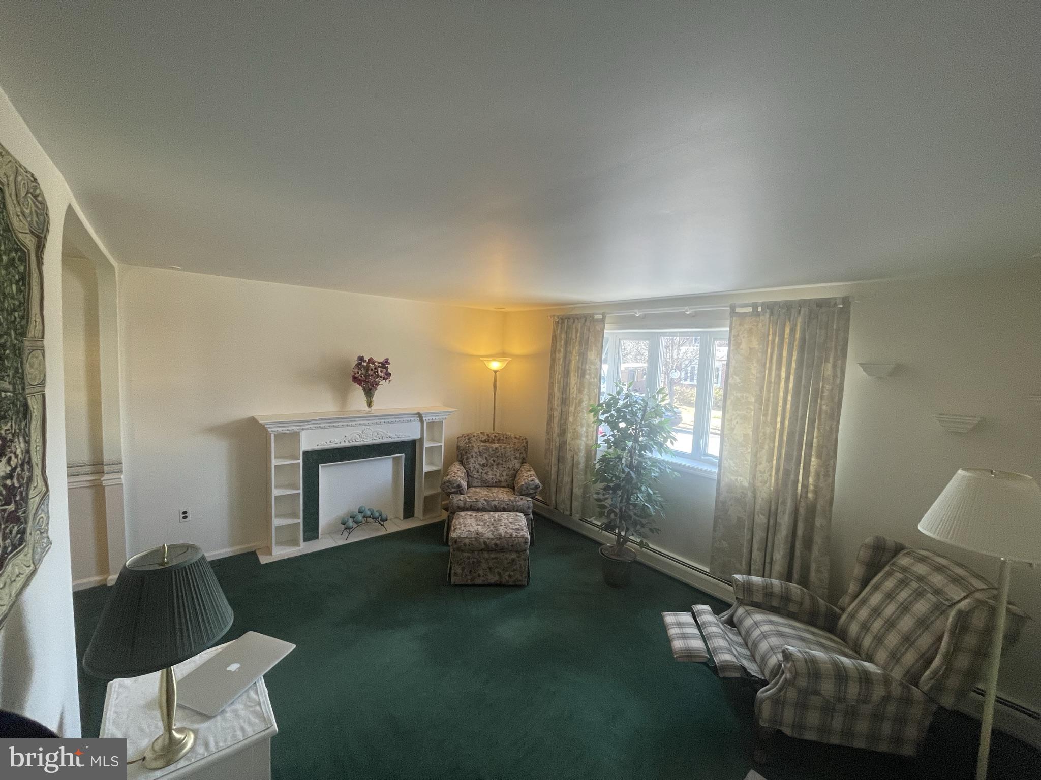 FOX CHASE - Residential