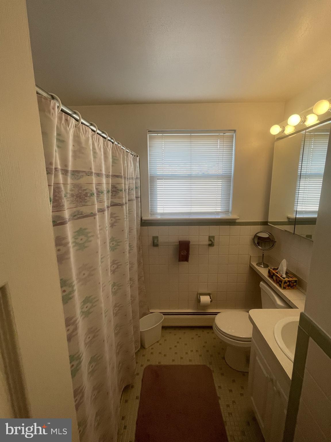 FOX CHASE - Residential