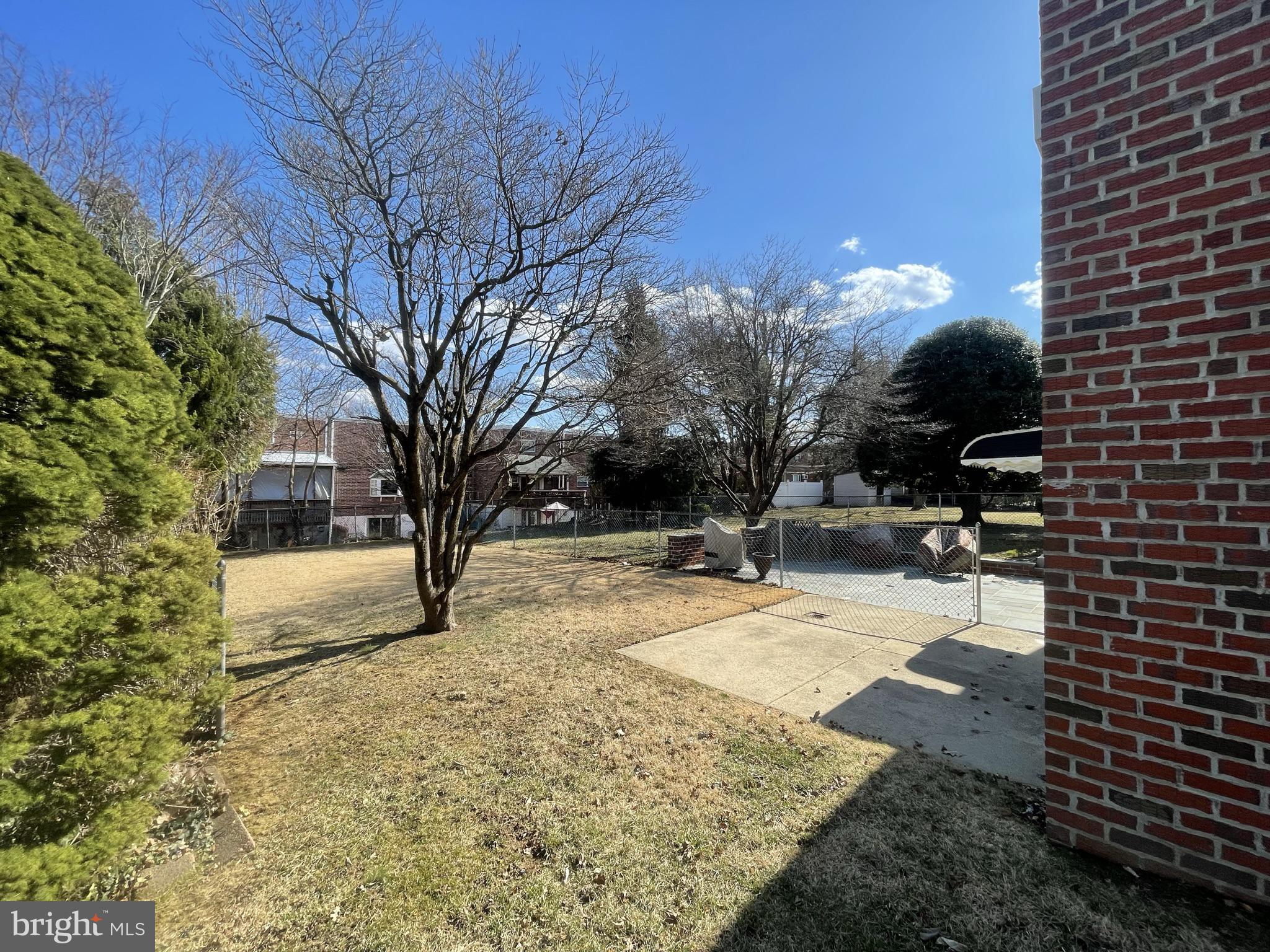 FOX CHASE - Residential