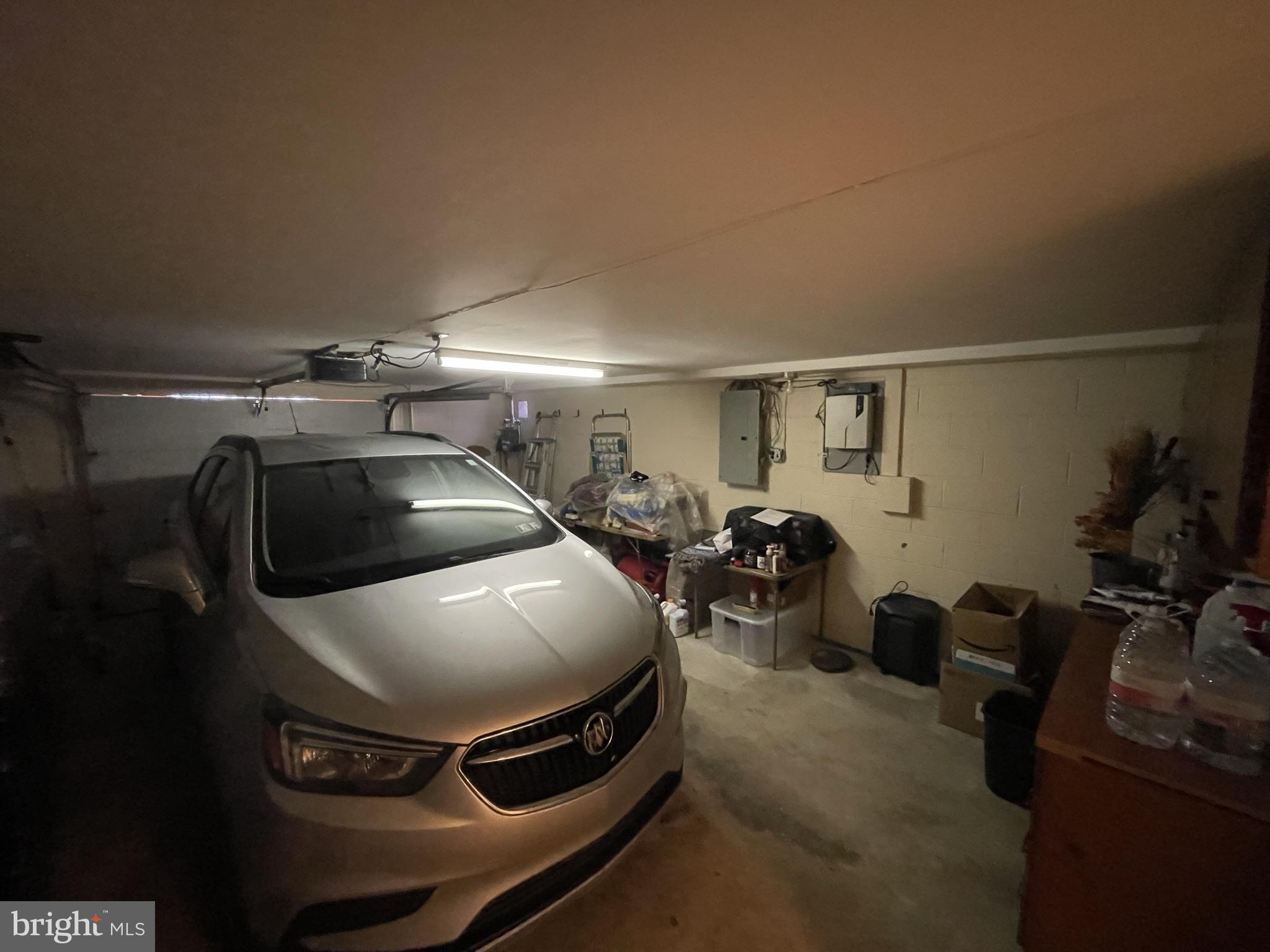 FOX CHASE - Residential