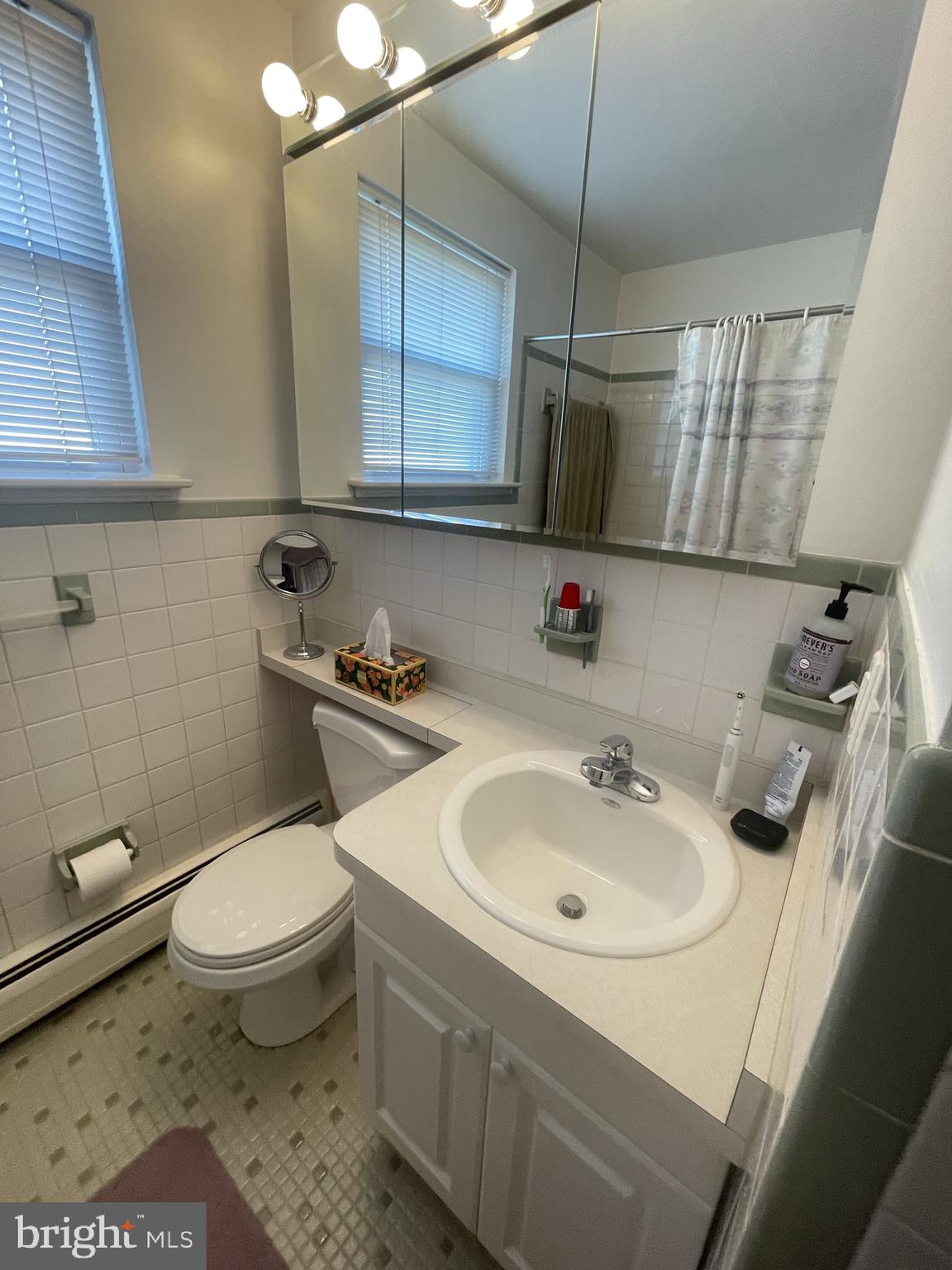 FOX CHASE - Residential