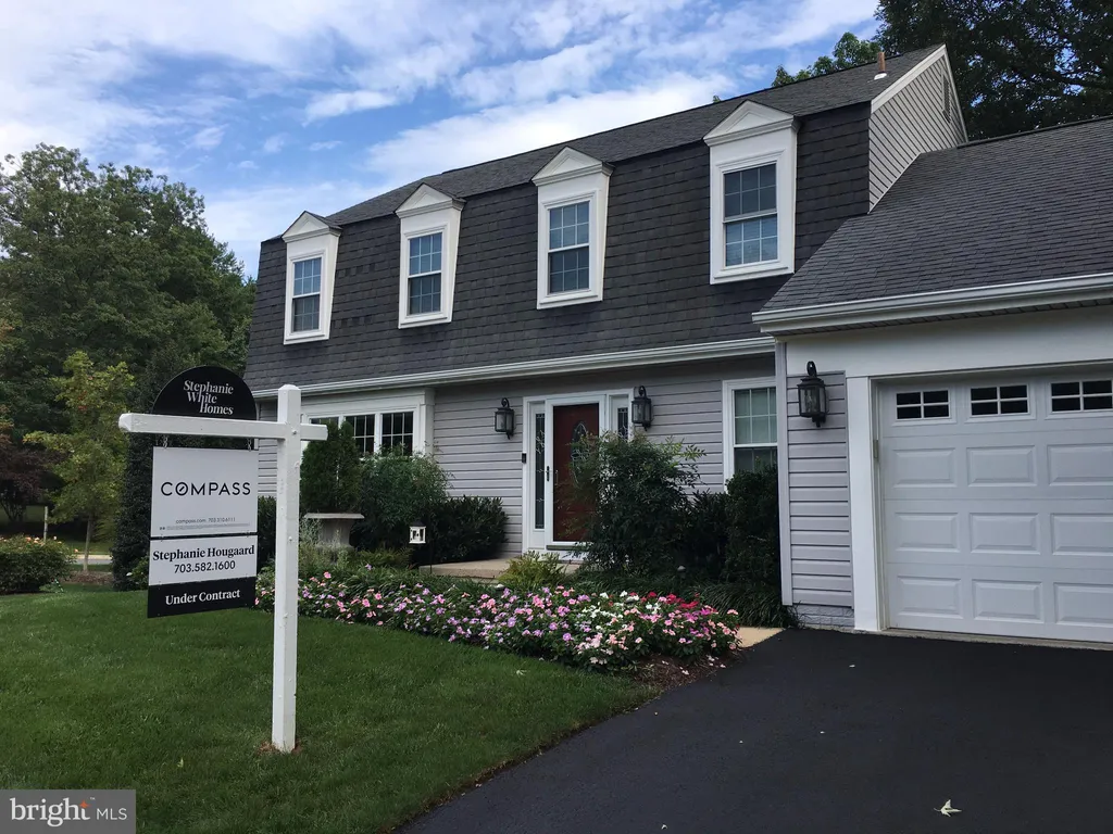 3721 Charles Stewart Drive, Fairfax, VA 22033