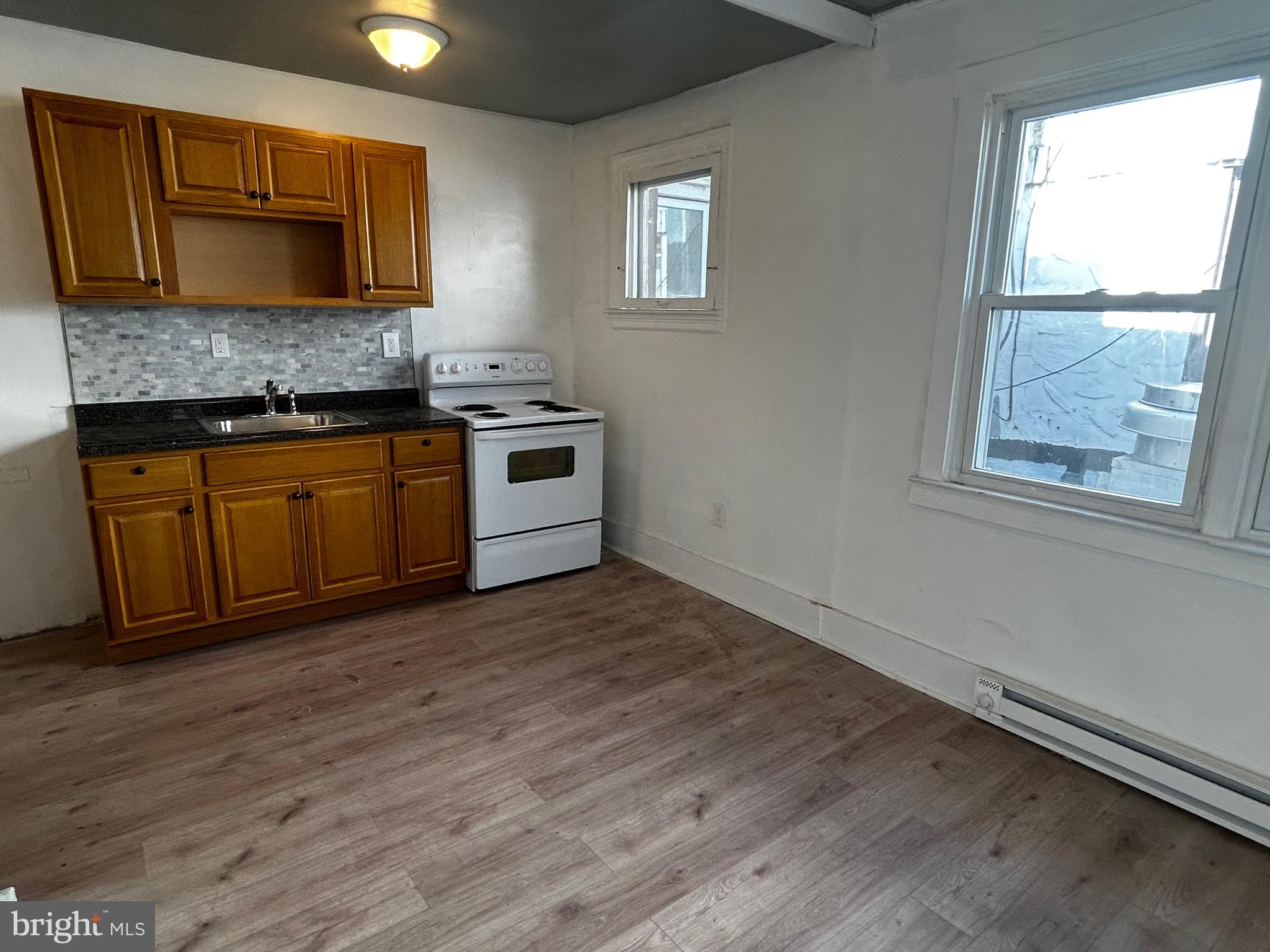 COLLINGDALE - Residential Lease
