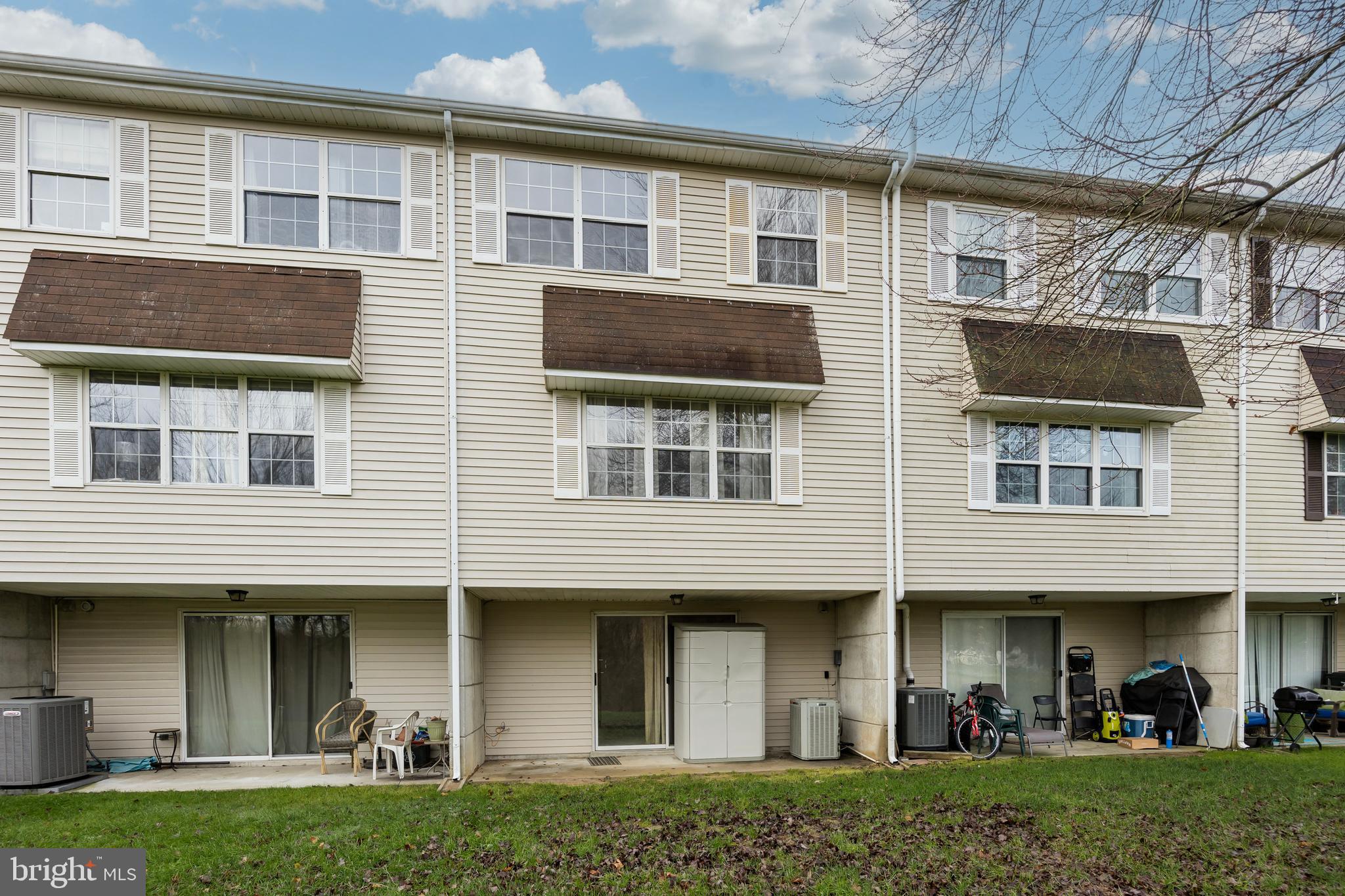 BEAVER RUN KNOLL - Residential Lease