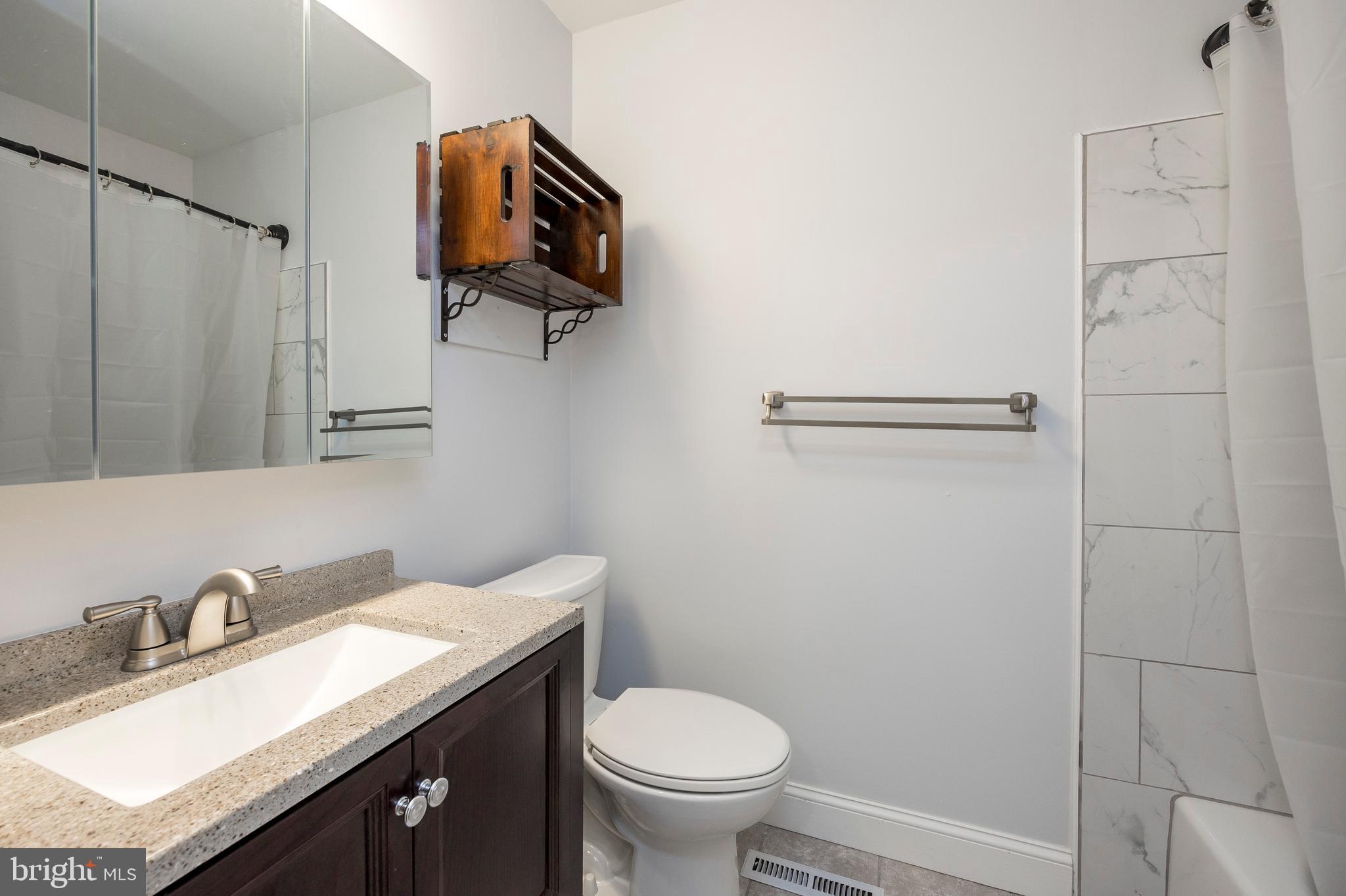 BEAVER RUN KNOLL - Residential Lease