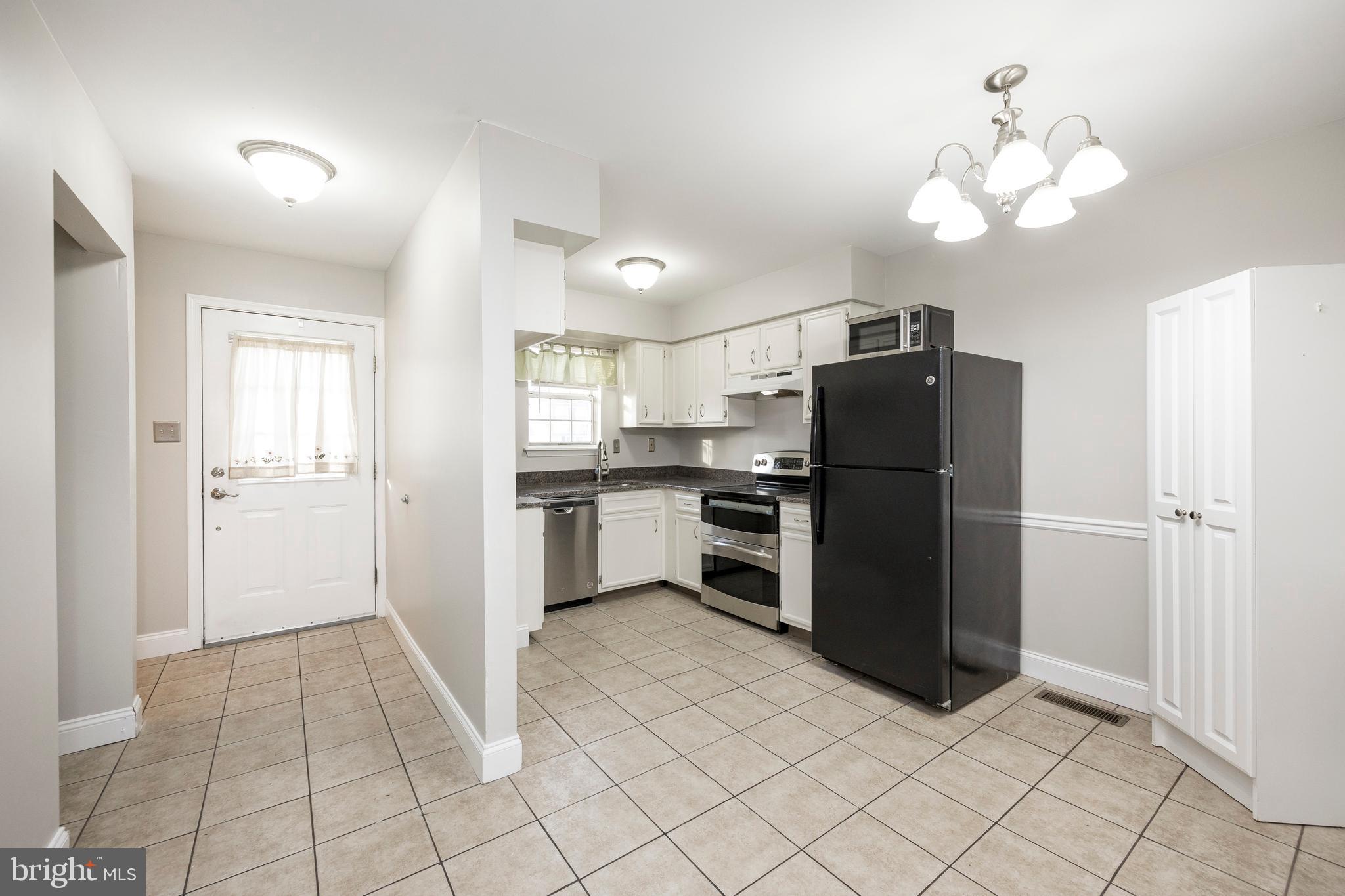 BEAVER RUN KNOLL - Residential Lease