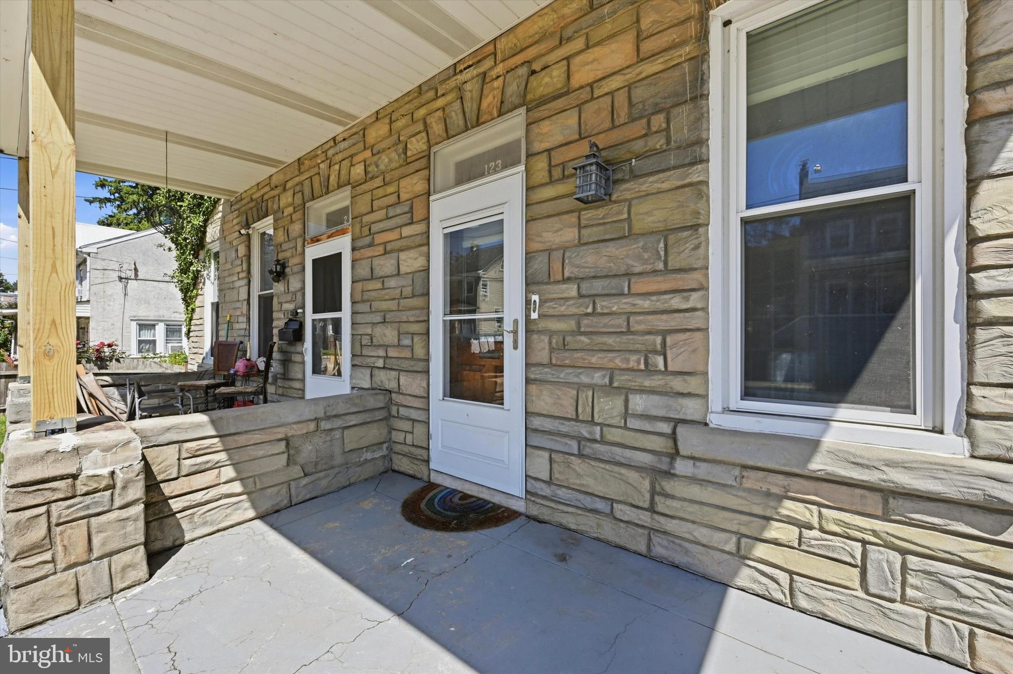 123 BRADFORD AVENUE