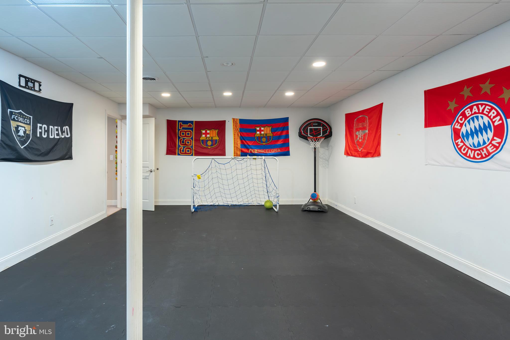 BRYN MAWR - Residential